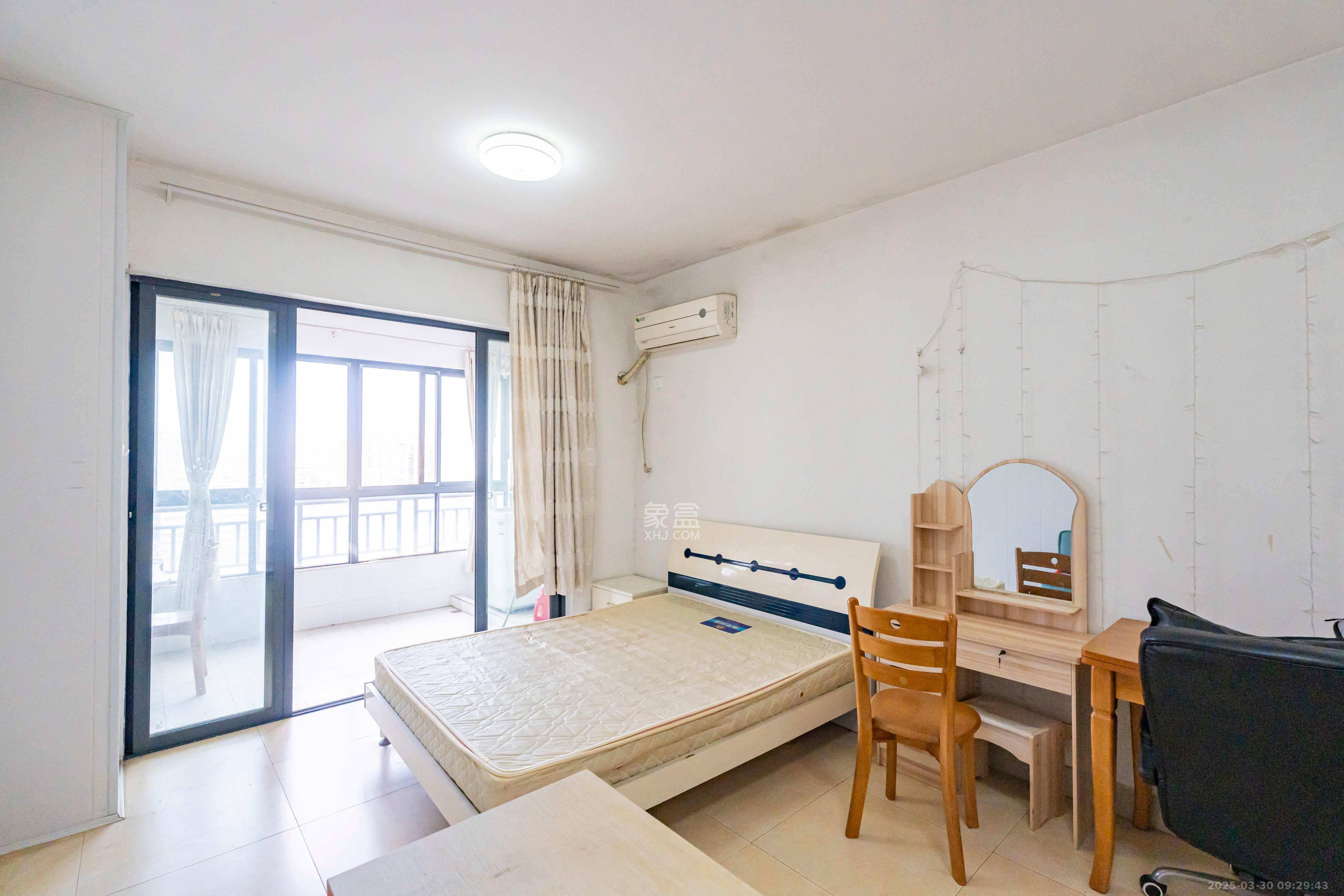 兰亭峰景  1室1厅1卫   1600.00元/月室内图