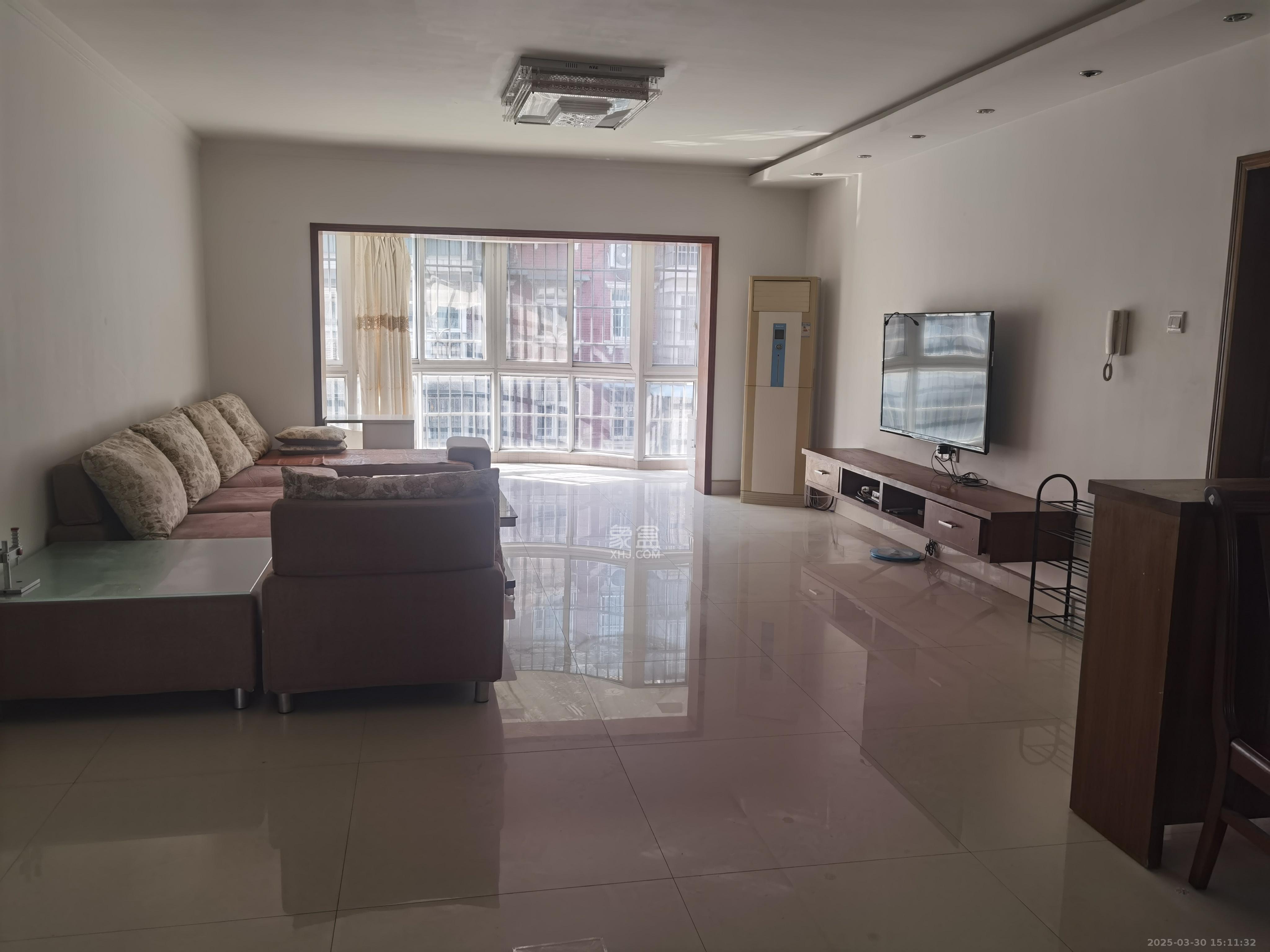 紫薇苑 1室2厅1卫 2600.0元/月 紫薇苑 1室2厅1卫 2600.0元/月室内图