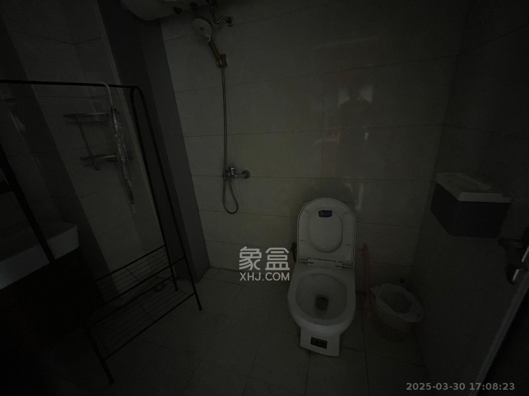 他城（天鸿时代公寓）  1室1厅1卫   1400.00元/月室内图