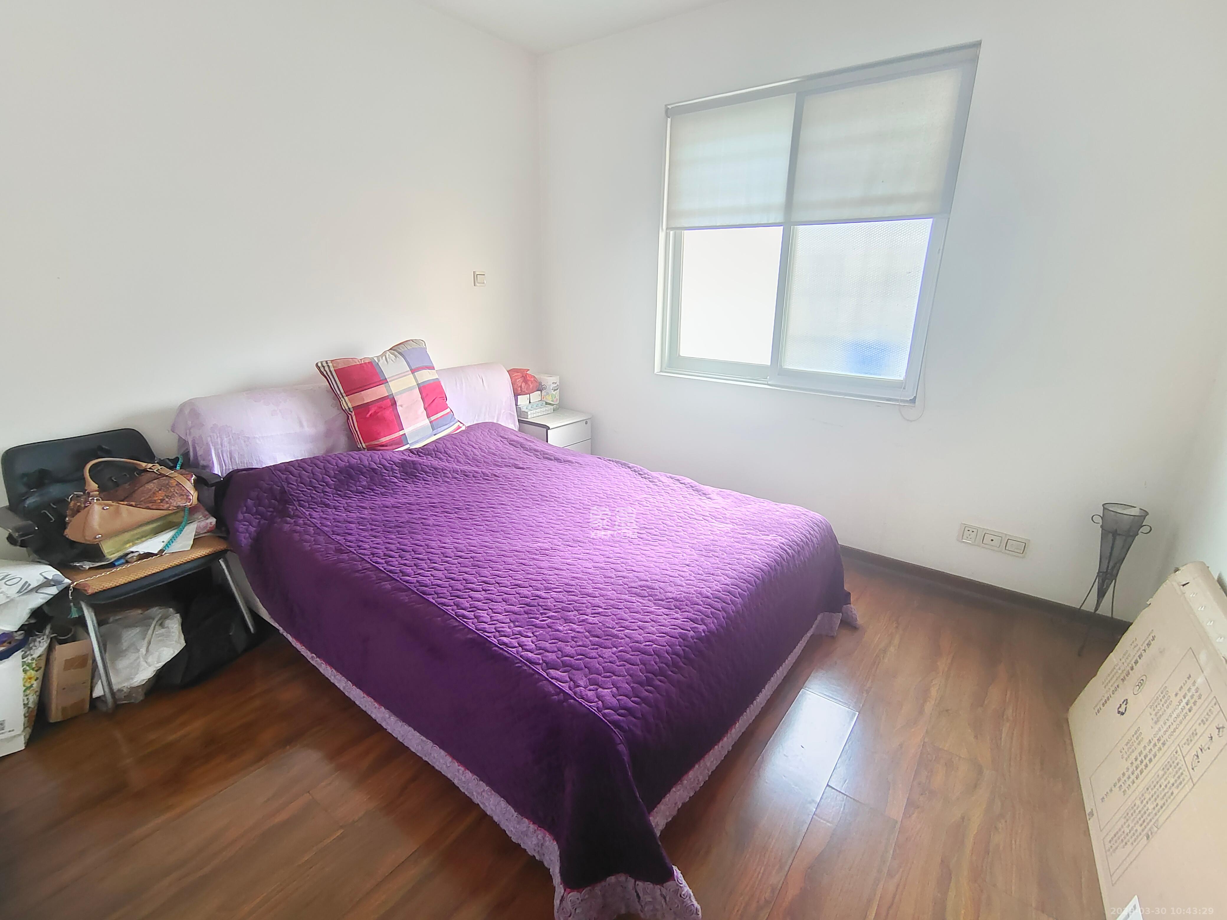 裕园 1室0厅0卫 3200.0元/月 裕园 1室0厅0卫 3200.0元/月室内图