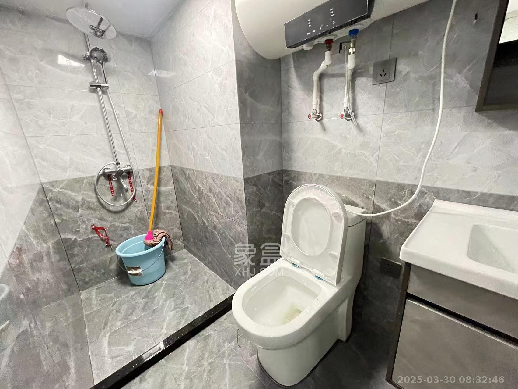 卓越江岸 1室0厅0卫 2200.0元/月 卓越江岸 1室0厅0卫 2200.0元/月室内图