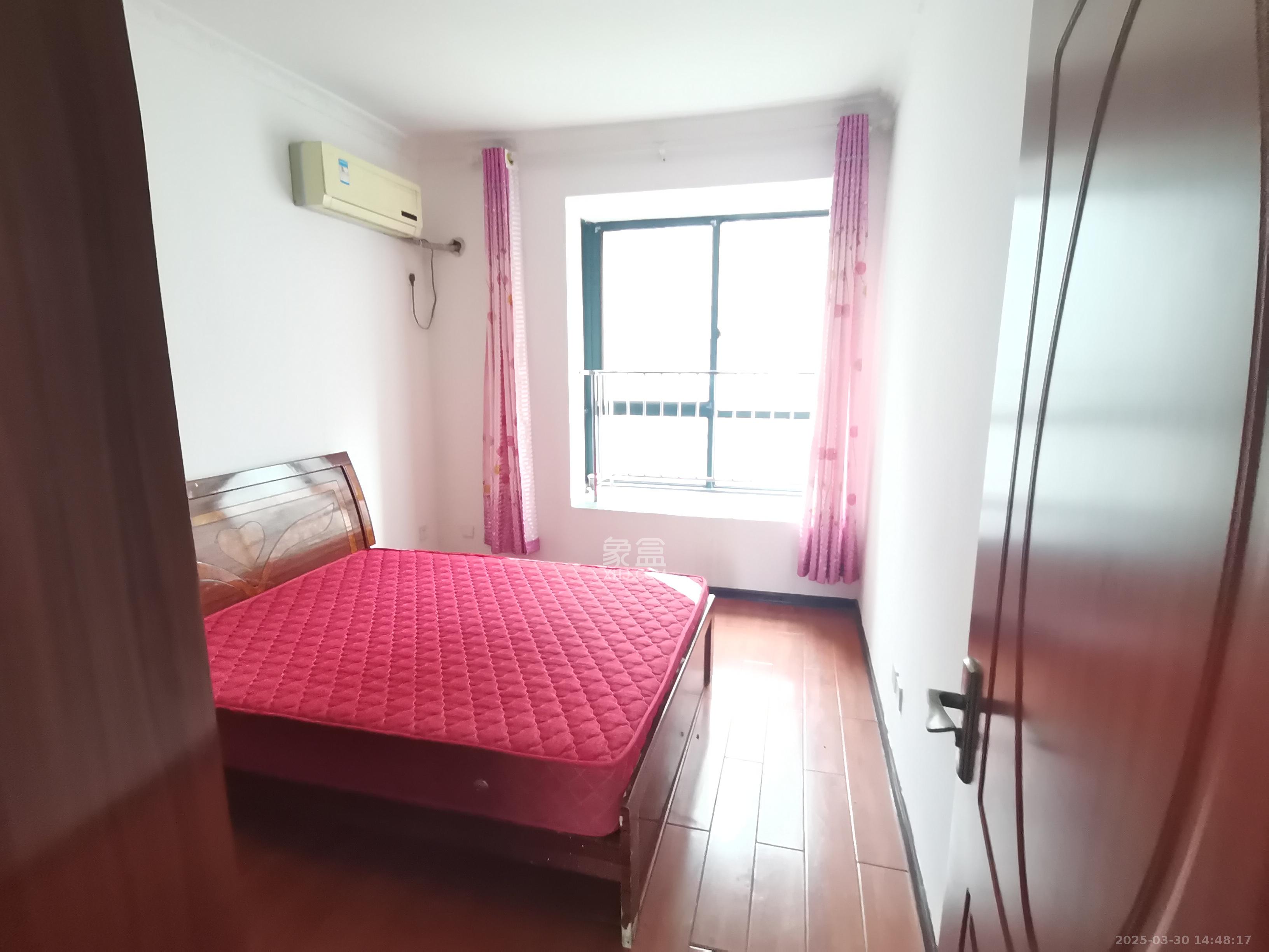 湘江世纪城映江苑 3室2厅2卫 2300.0元/月 湘江世纪城映江苑 3室2厅2卫 2300.0元/月室内图