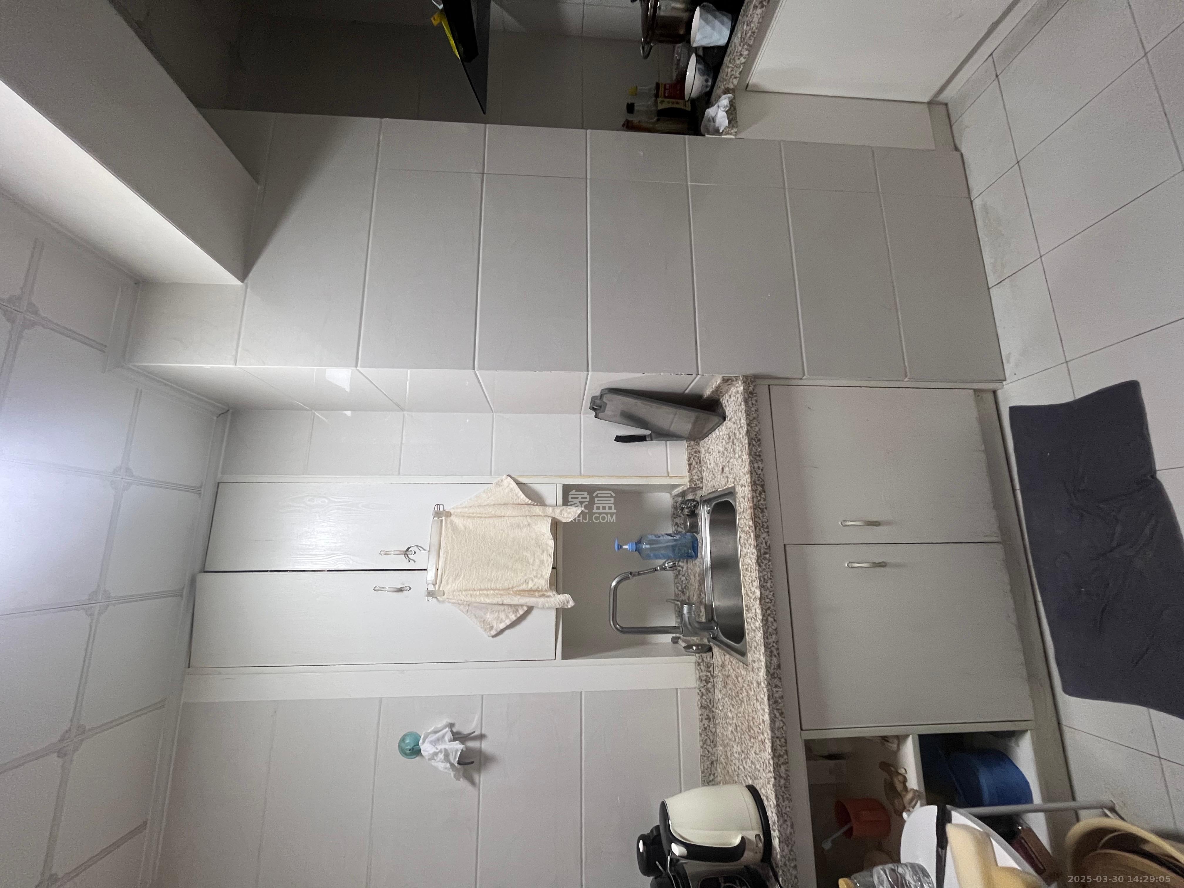 东怡外国(南湖一号) 2室1厅1卫 2500.0元/月 东怡外国(南湖一号) 2室1厅1卫 2500.0元/月室内图