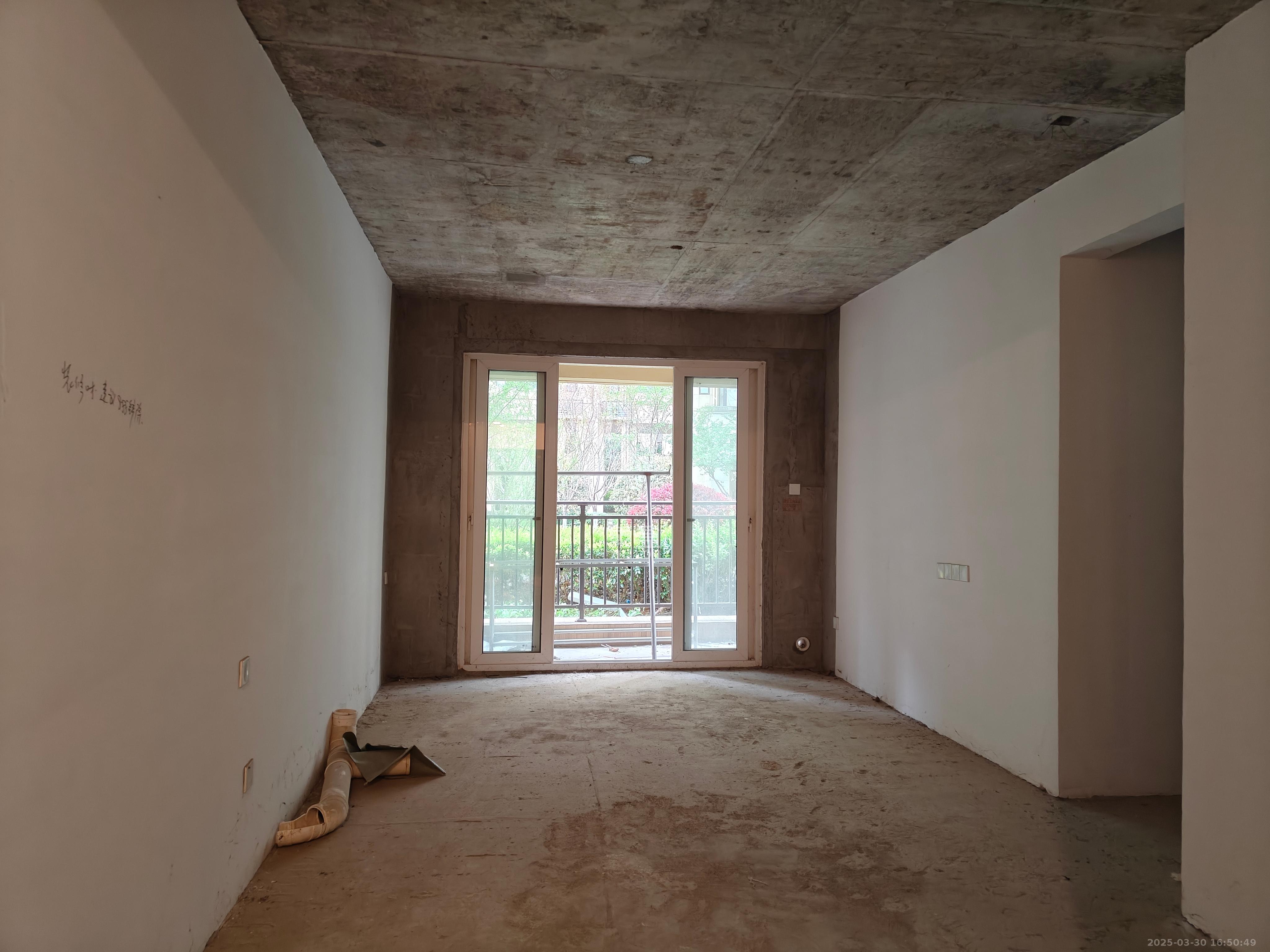 保利香槟国际 1室1厅1卫 800.0元/月 保利香槟国际 1室1厅1卫 800.0元/月室内图