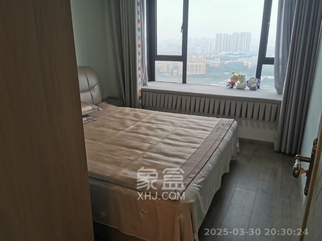 好莱城（弘德西街）  4室2厅2卫   3500.00元/月室内图