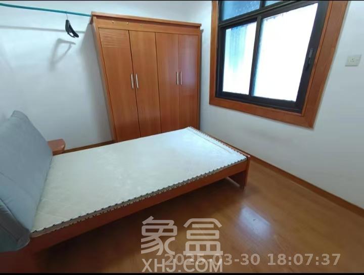 识字里社区  2室1厅1卫   2000.00元/月室内图