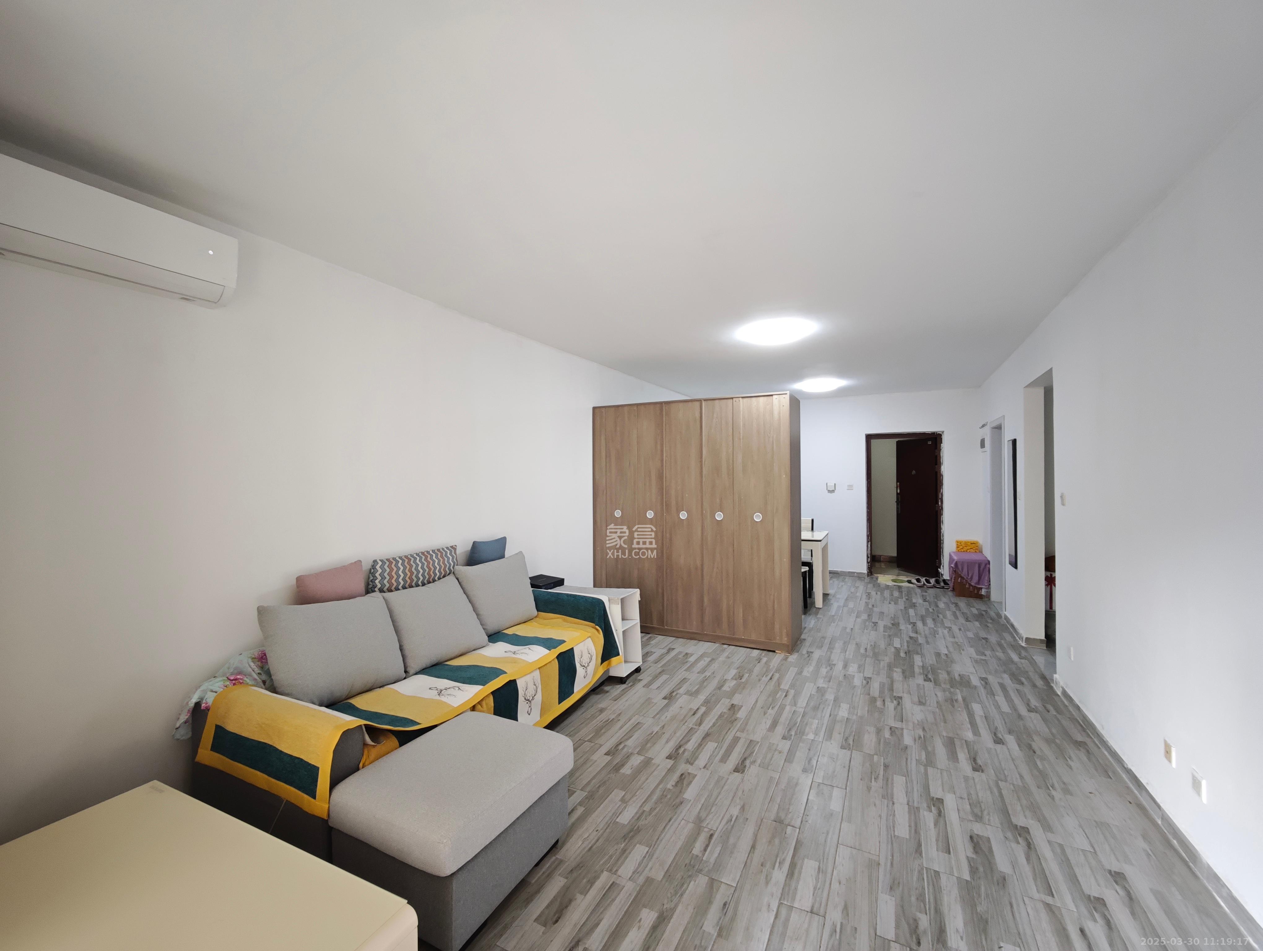 三一街区 2室2厅1卫 1500.0元/月 三一街区 2室2厅1卫 1500.0元/月室内图