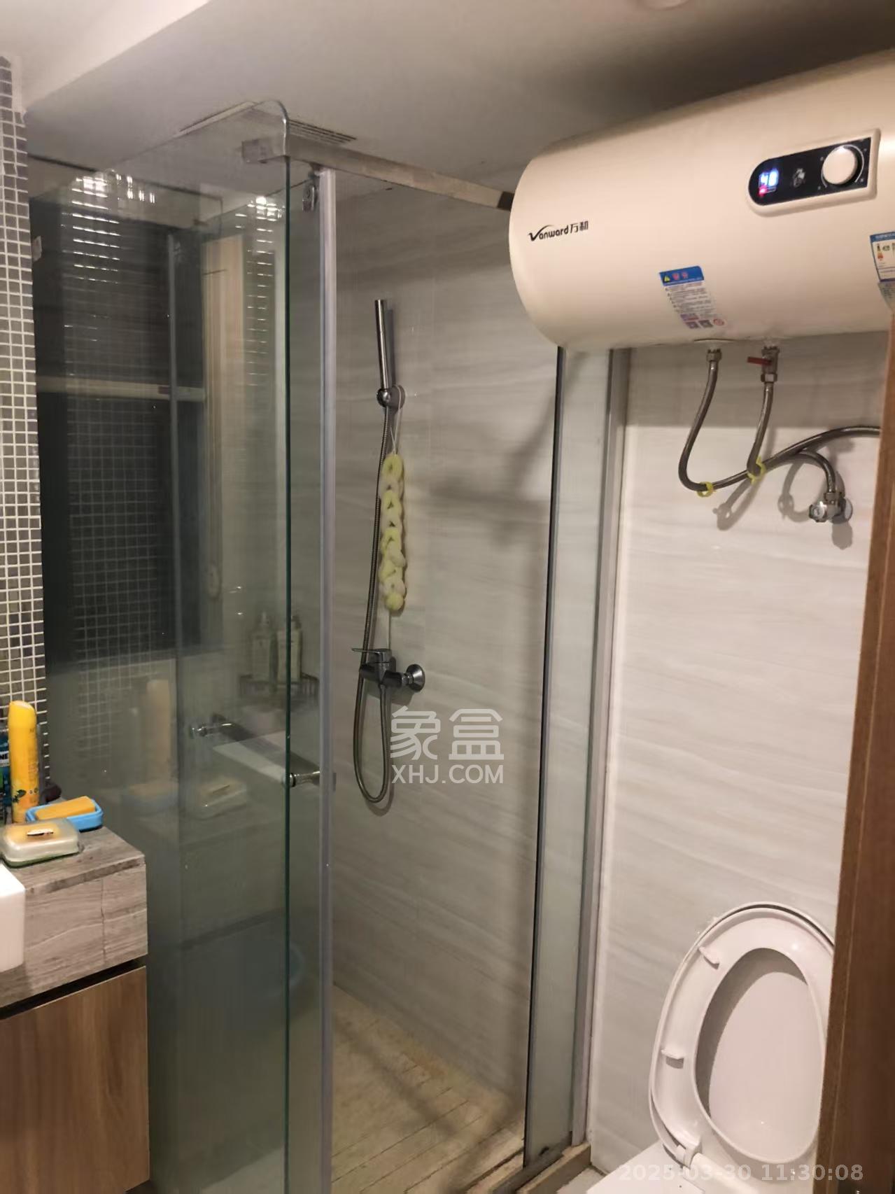 恒大翡翠华庭  2室2厅1卫   2100.00元/月室内图