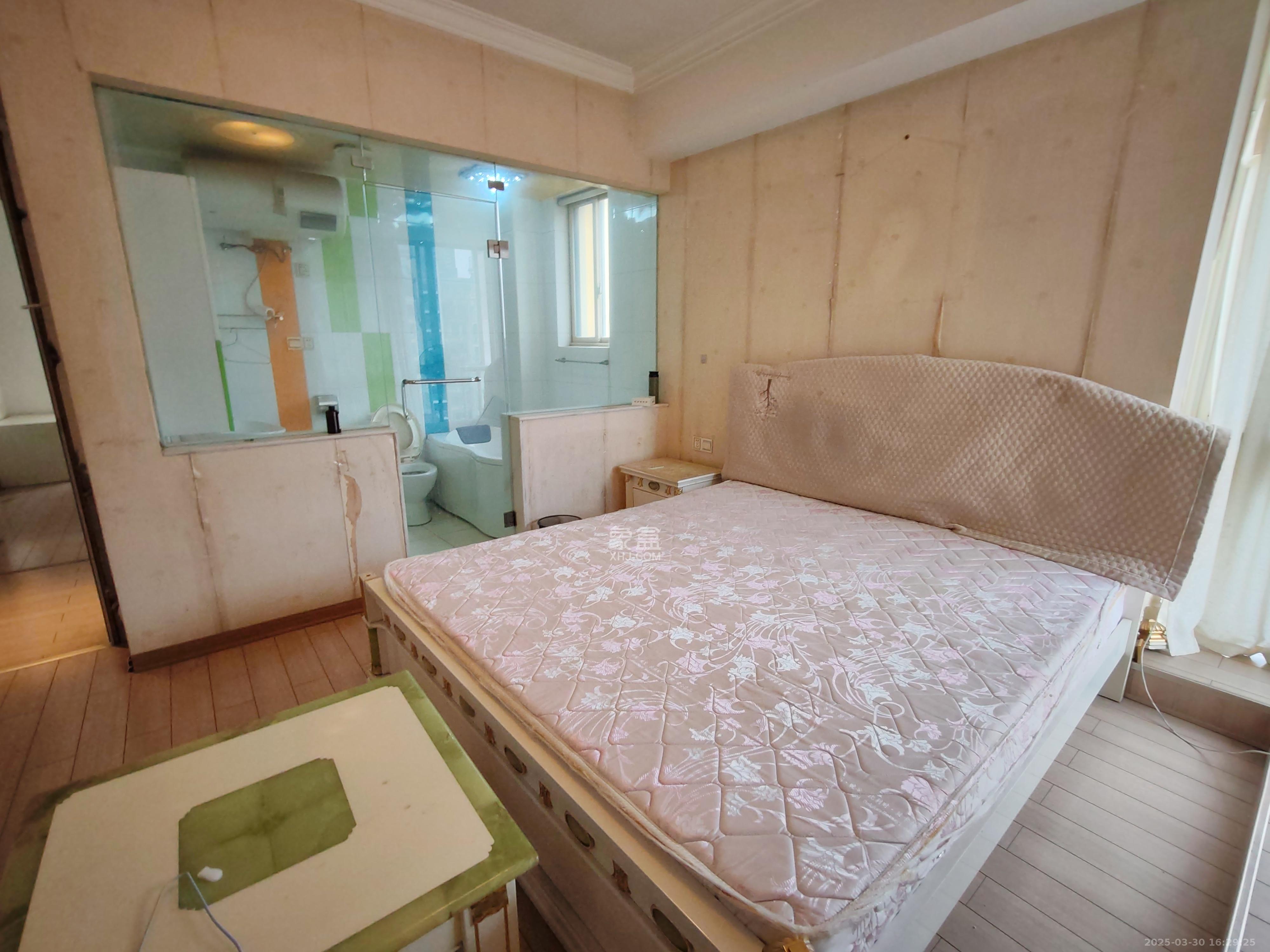 美林景园 4室2厅2卫 3500.0元/月 美林景园 4室2厅2卫 3500.0元/月室内图