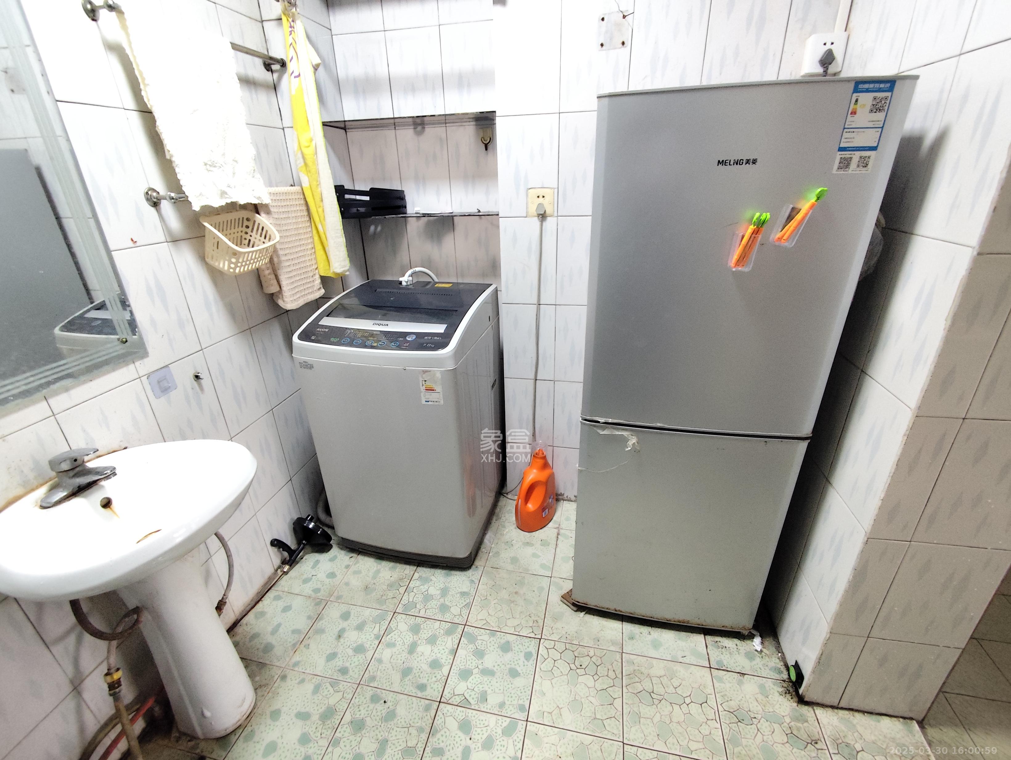 工农新村(工农桥社区) 2室2厅1卫 2200.0元/月 工农新村(工农桥社区) 2室2厅1卫 2200.0元/月室内图