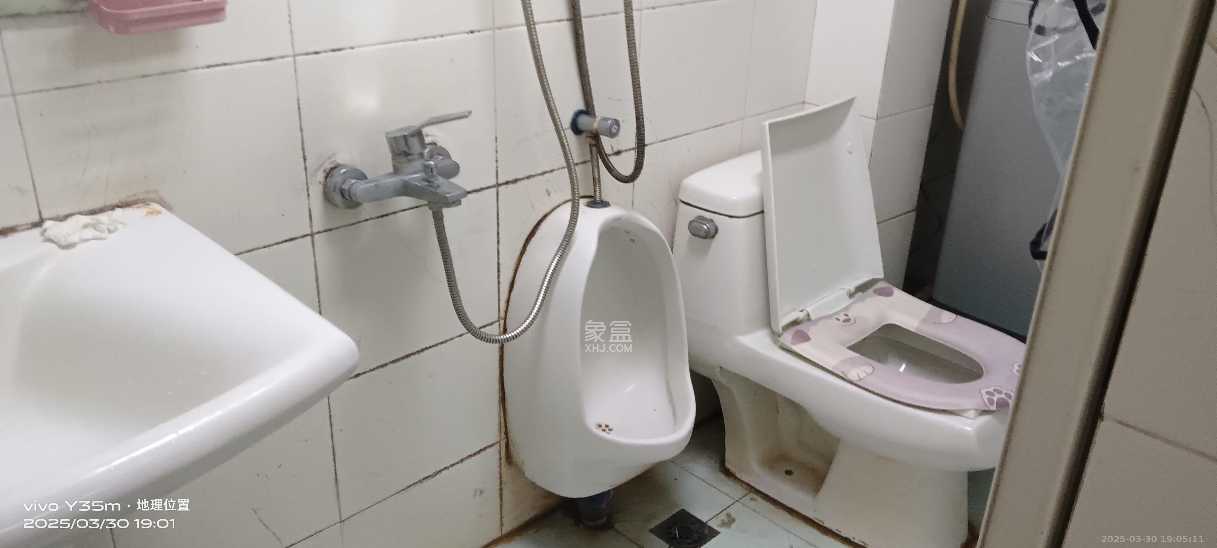 东风路新二村 2室2厅1卫 1800.0元/月 东风路新二村 2室2厅1卫 1800.0元/月室内图