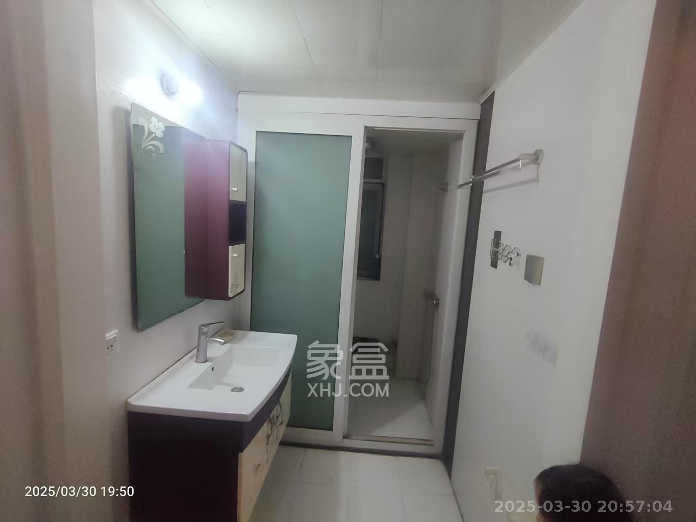 宏泽佳园  2室0厅1卫    2200.0元/月 宏泽佳园  2室0厅1卫    2200.0元/月室内图