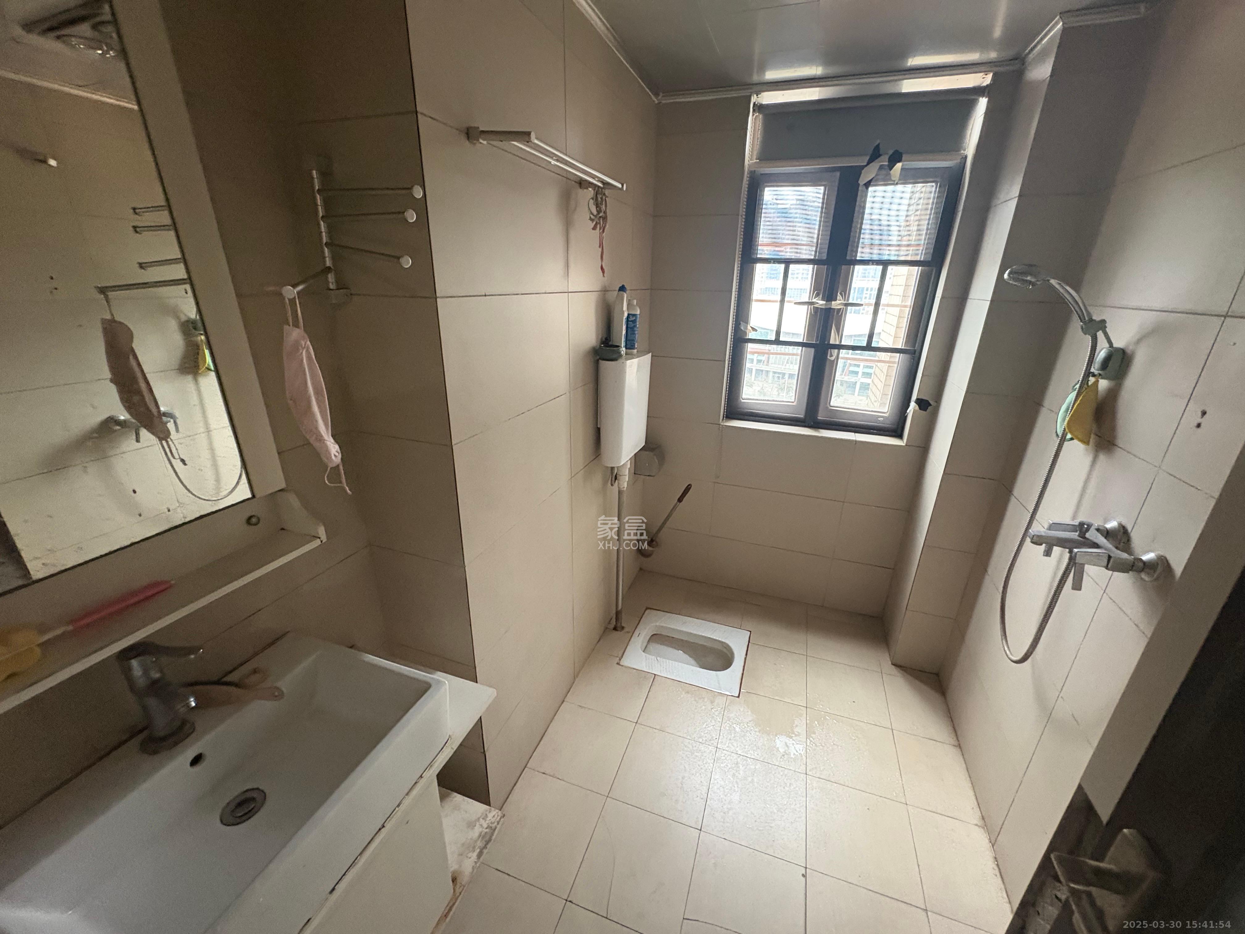 长沙玫瑰园 3室2厅2卫 2000.0元/月 长沙玫瑰园 3室2厅2卫 2000.0元/月室内图