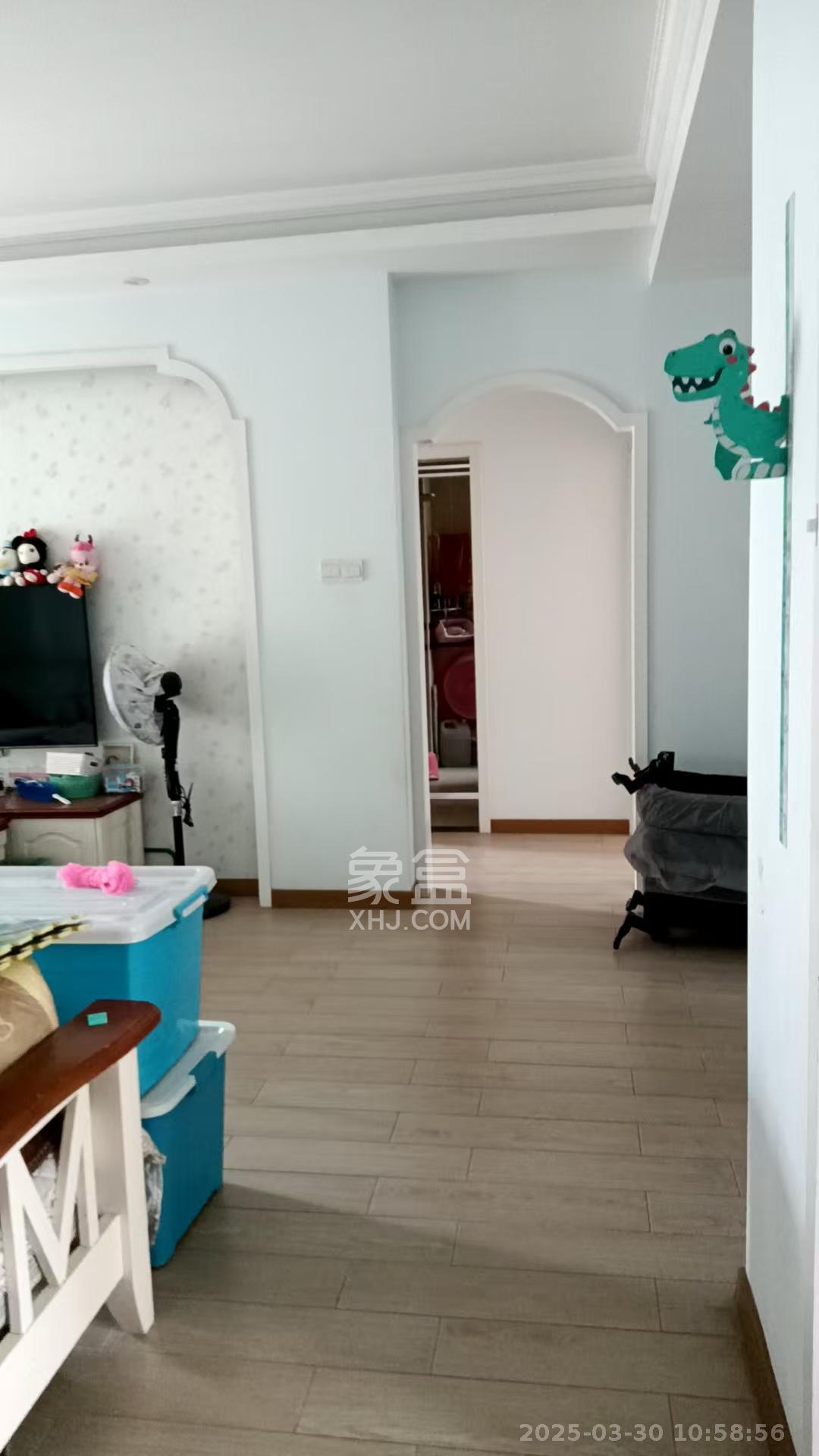 洋湖时代  3室2厅1卫    2200.0元/月 洋湖时代  3室2厅1卫    2200.0元/月