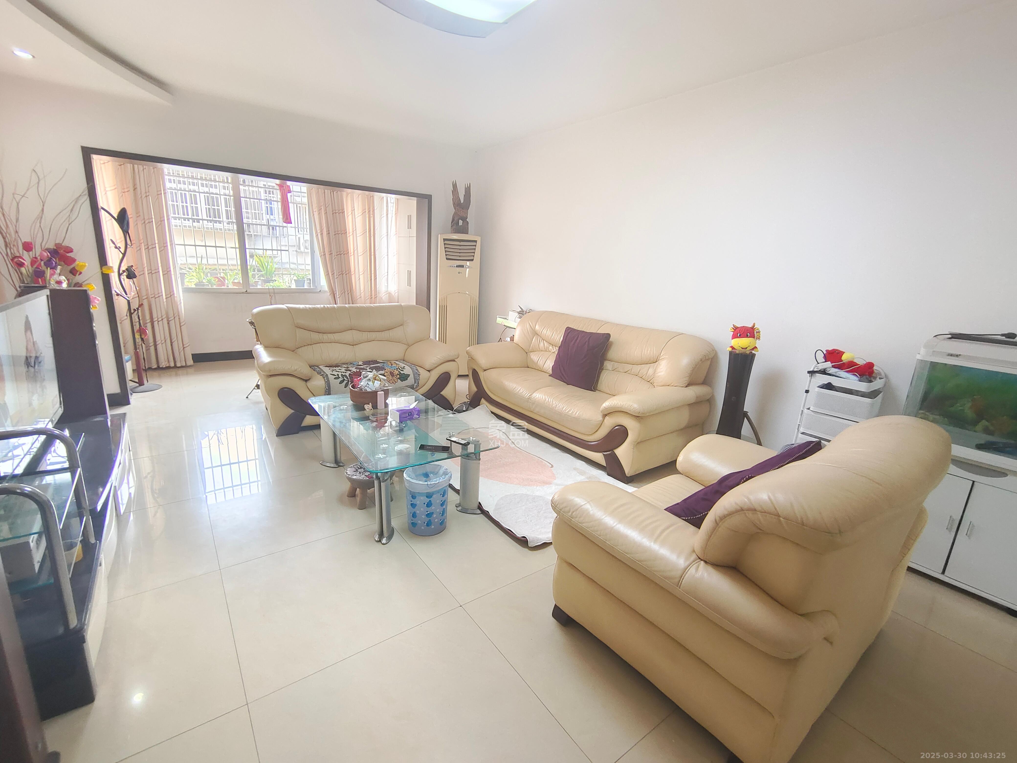 裕园 1室0厅0卫 3200.0元/月 裕园 1室0厅0卫 3200.0元/月室内图