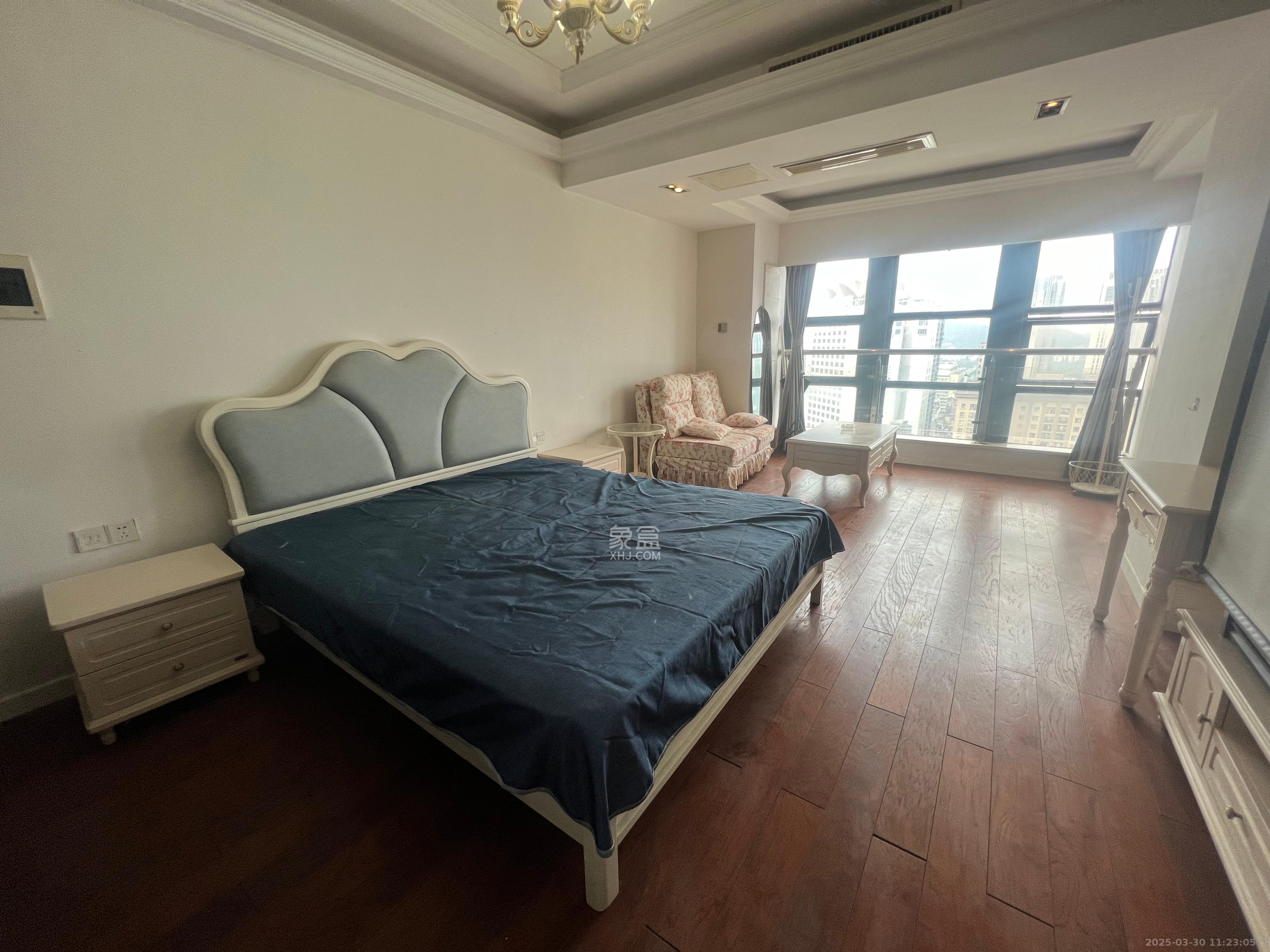 壹号公馆  1室1厅1卫    2500.0元/月 壹号公馆  1室1厅1卫    2500.0元/月