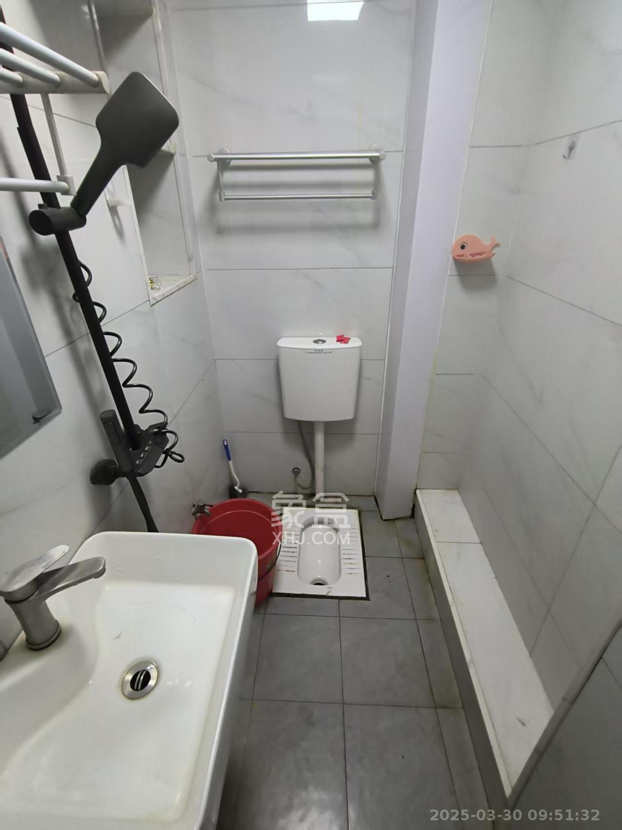 乔庄社区 2室1厅1卫 1800.0元/月 乔庄社区 2室1厅1卫 1800.0元/月室内图