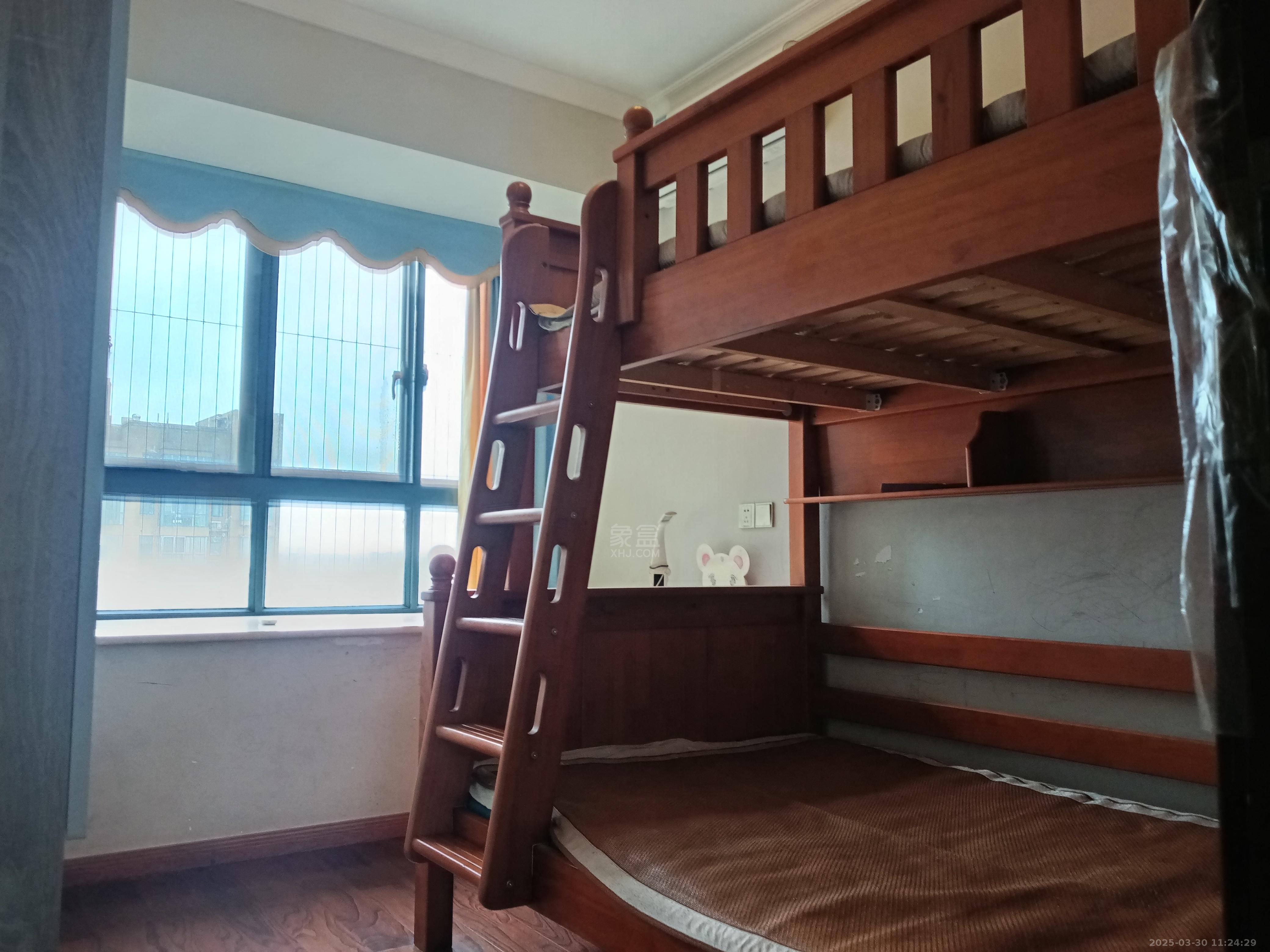 时代新城（翰林府）  3室2厅1卫   1900.00元/月室内图