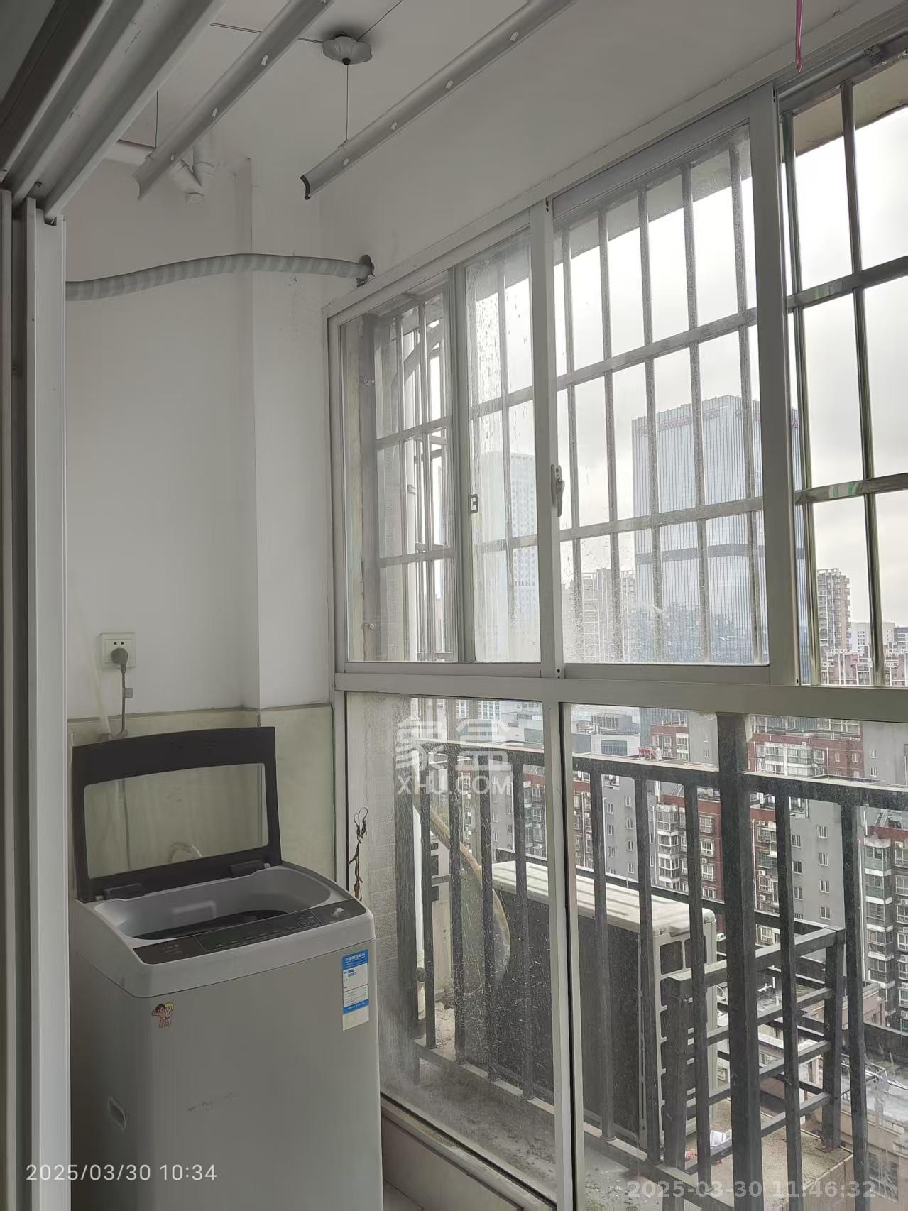 泊林晶城  2室2厅1卫   1600.00元/月室内图