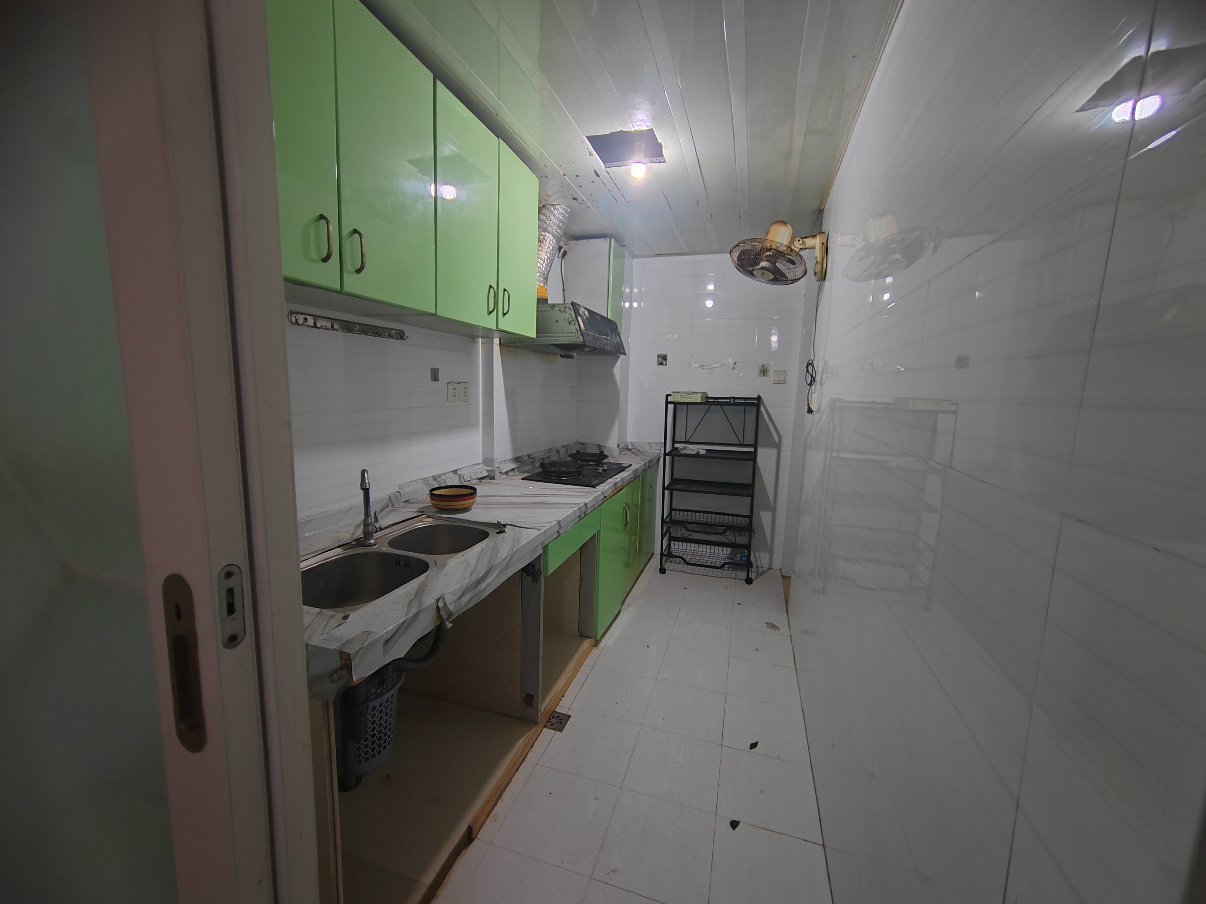 海岛阳光一期  3室2厅2卫    2300.0元/月 海岛阳光一期  3室2厅2卫    2300.0元/月室内图