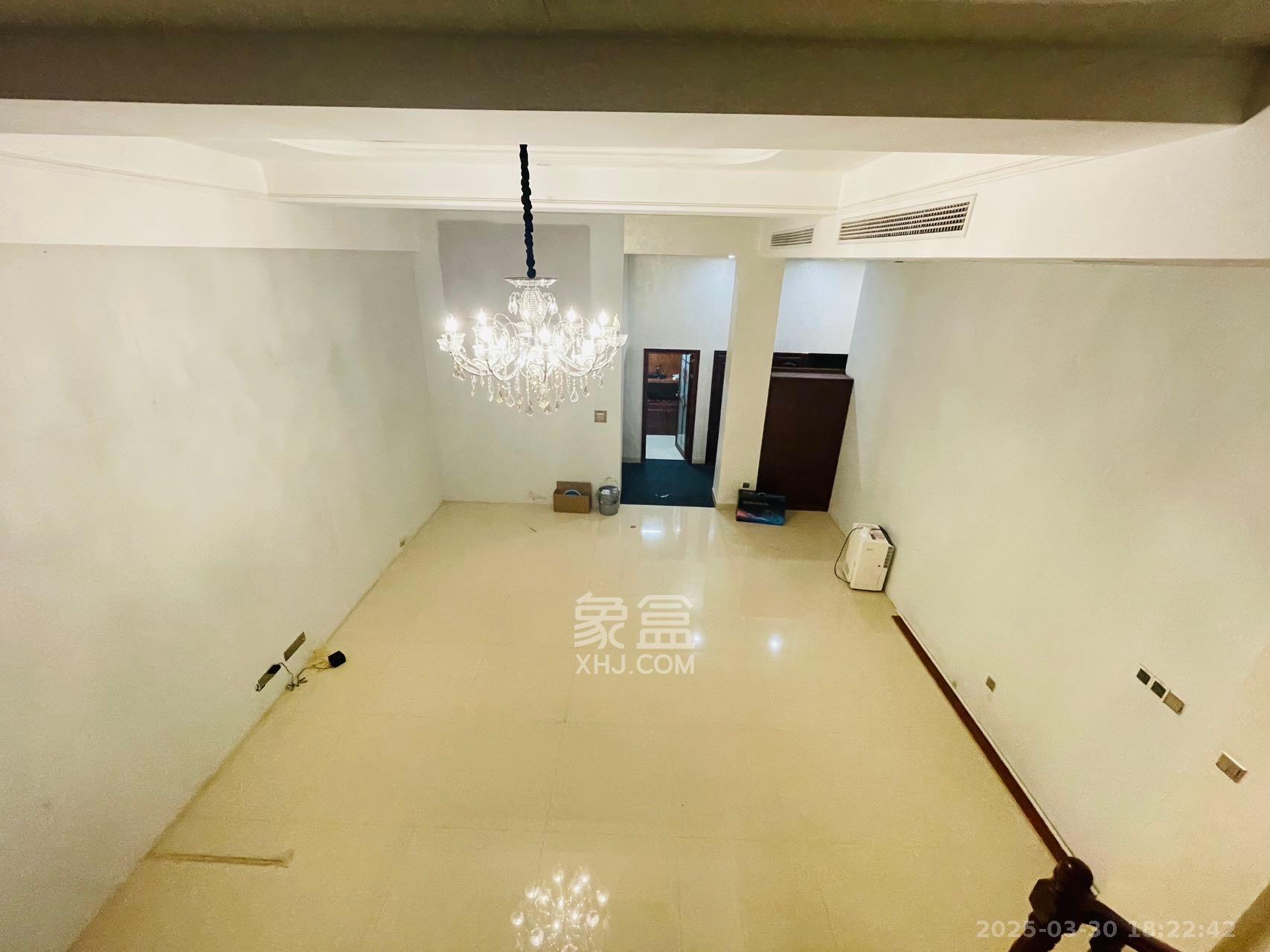 万科金域华府三四期 4室2厅2卫 6500.0元/月 万科金域华府三四期 4室2厅2卫 6500.0元/月室内图