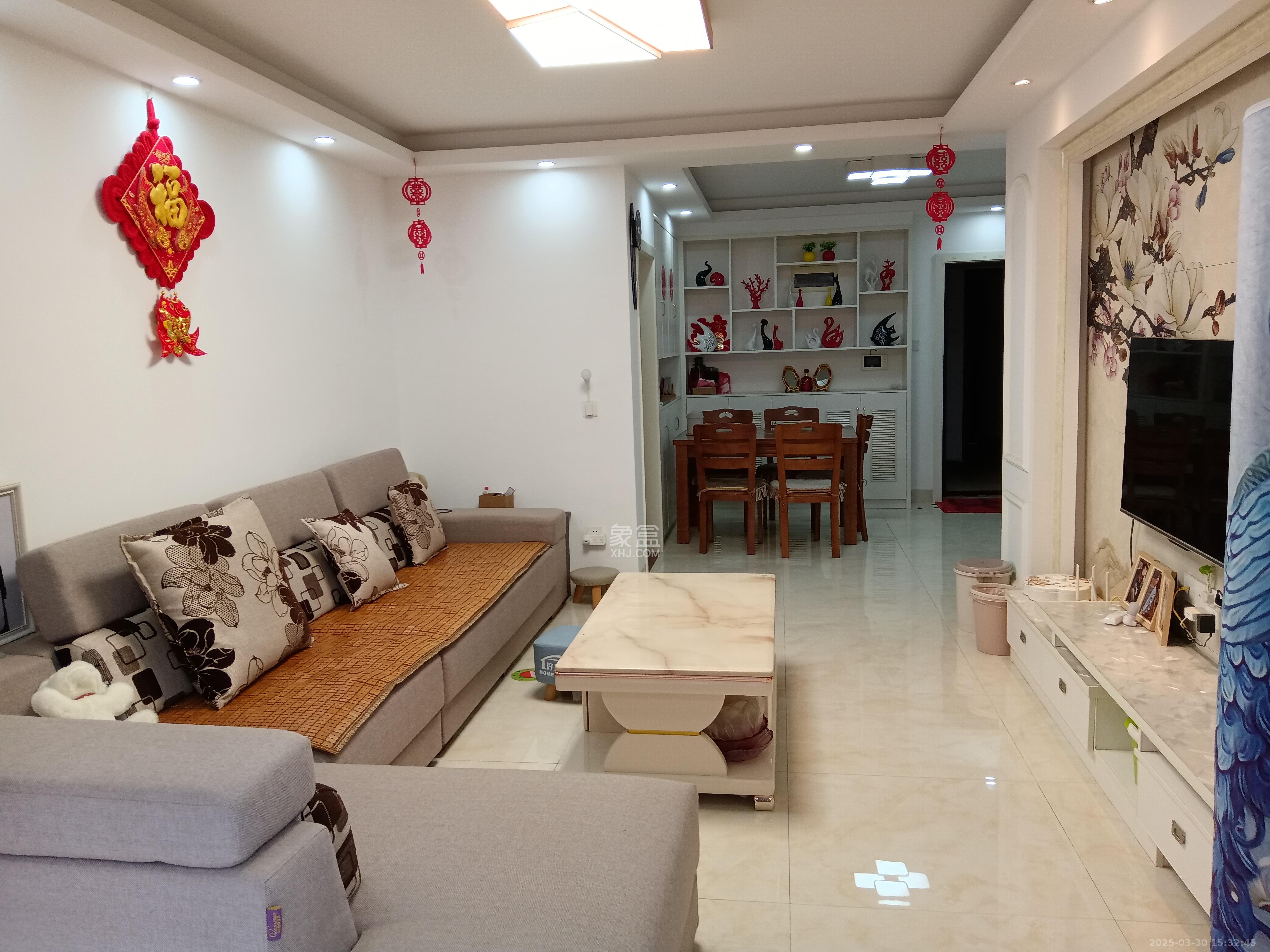 丽发新城  2室2厅1卫   1800.00元/月