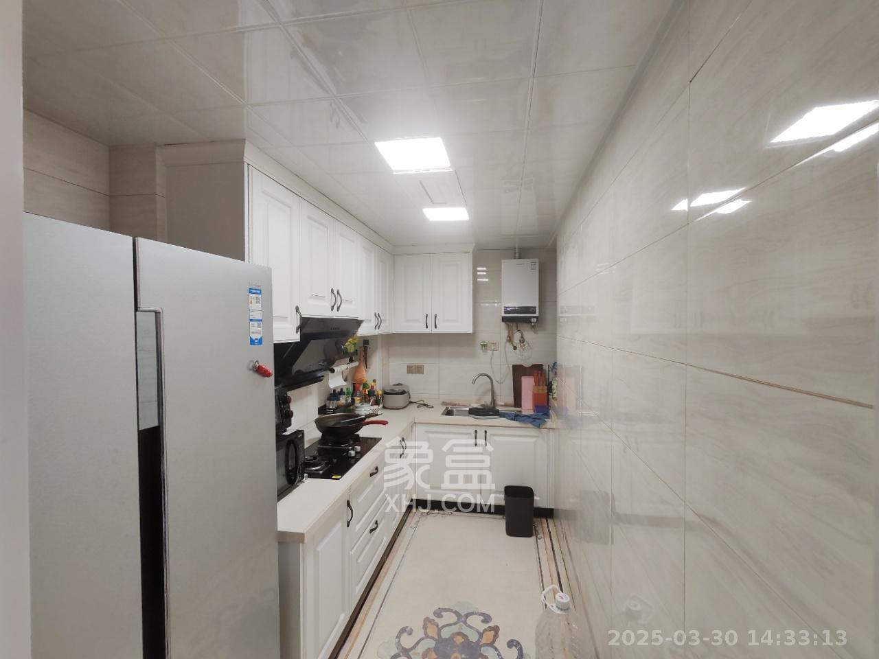 中建悦和城  3室2厅2卫   3300.00元/月室内图