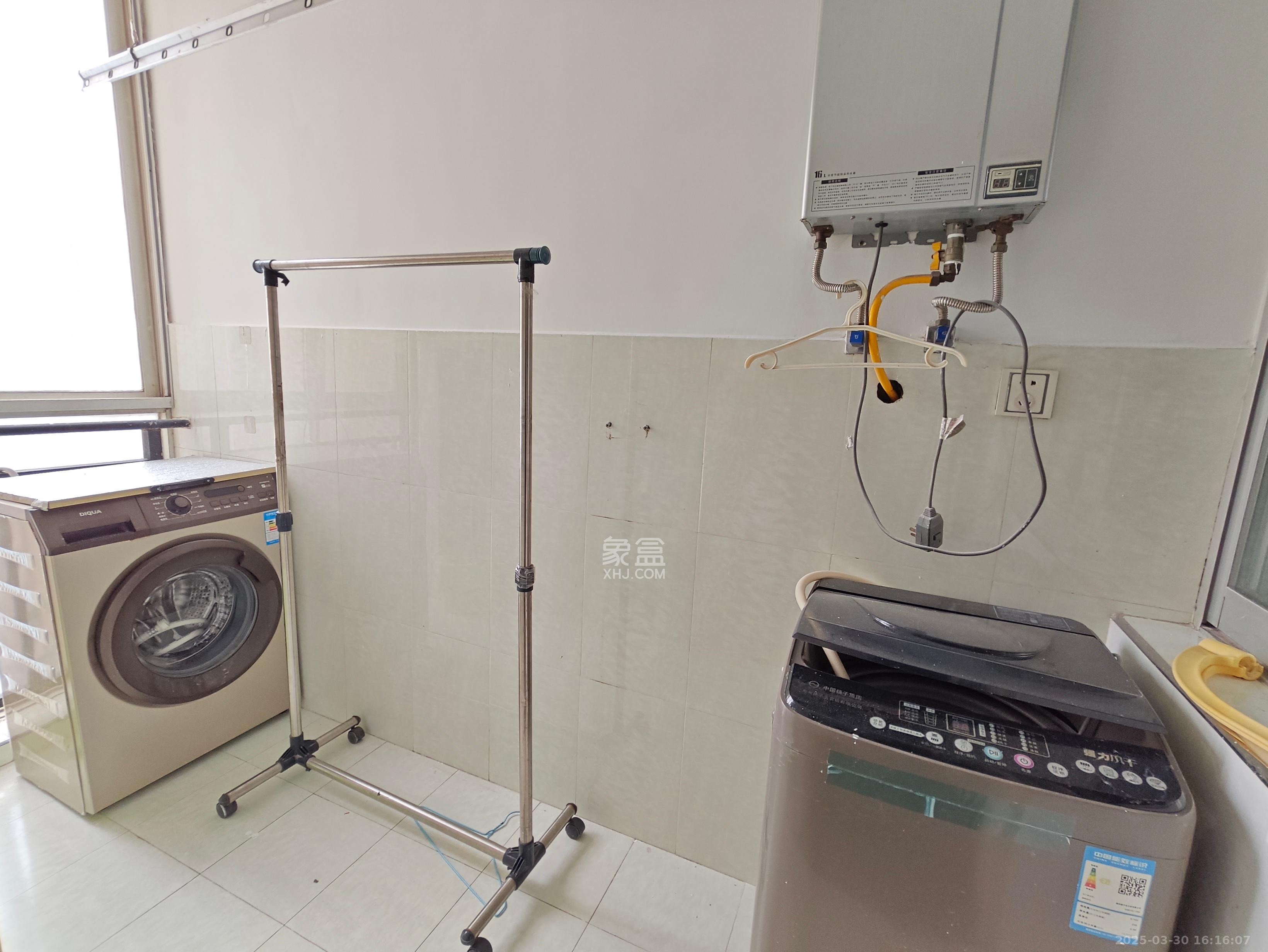中房F联邦  5室2厅2卫   3200.00元/月室内图