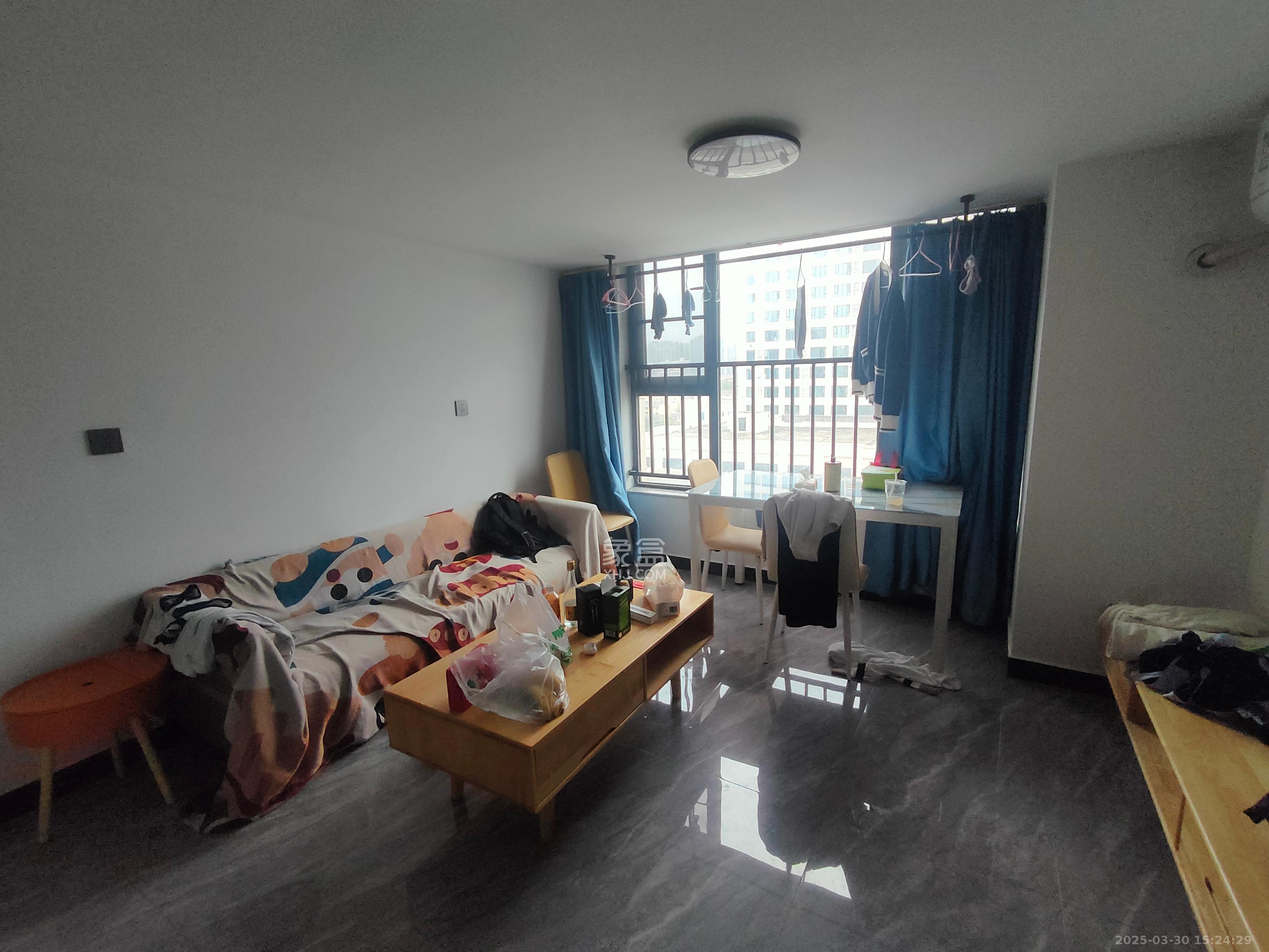 梅溪湖家居建材城  2室2厅1卫    1700.0元/月 梅溪湖家居建材城  2室2厅1卫    1700.0元/月室内图