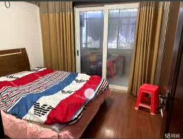 娄底一中教师新村 4室2厅1卫 72.0万 娄底一中教师新村 4室2厅1卫 72.0万客厅