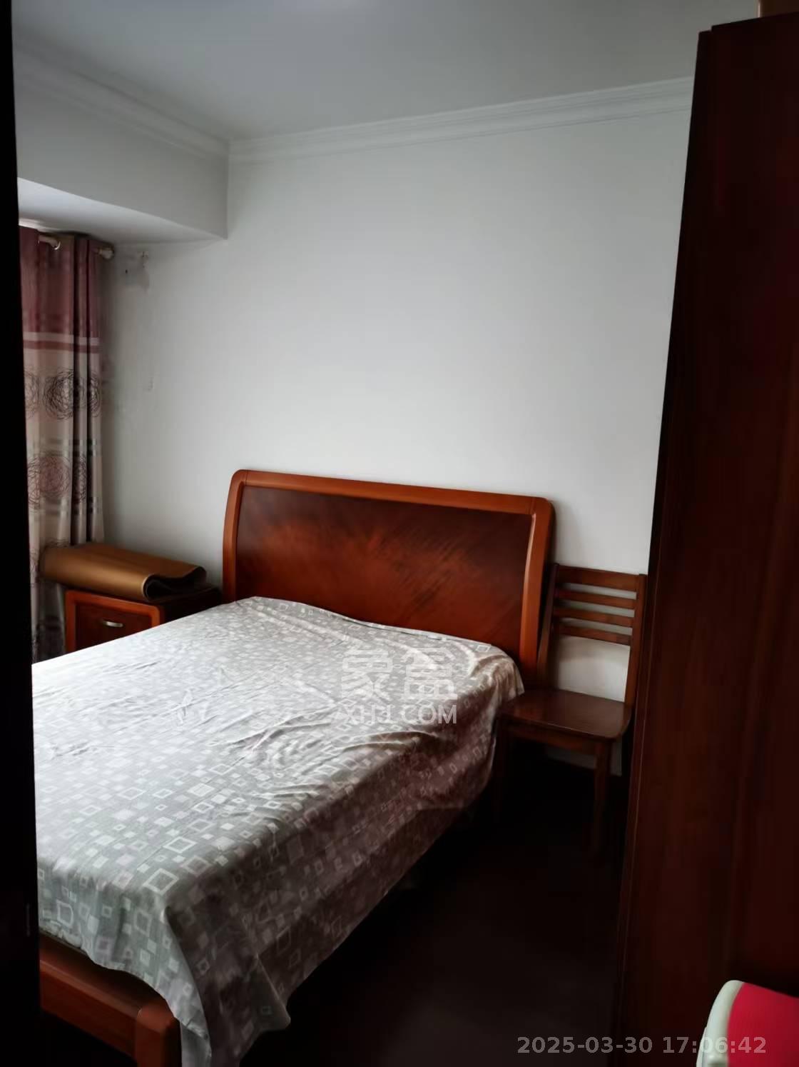 中海国际一期  4室2厅1卫    2200.0元/月 中海国际一期  4室2厅1卫    2200.0元/月室内图