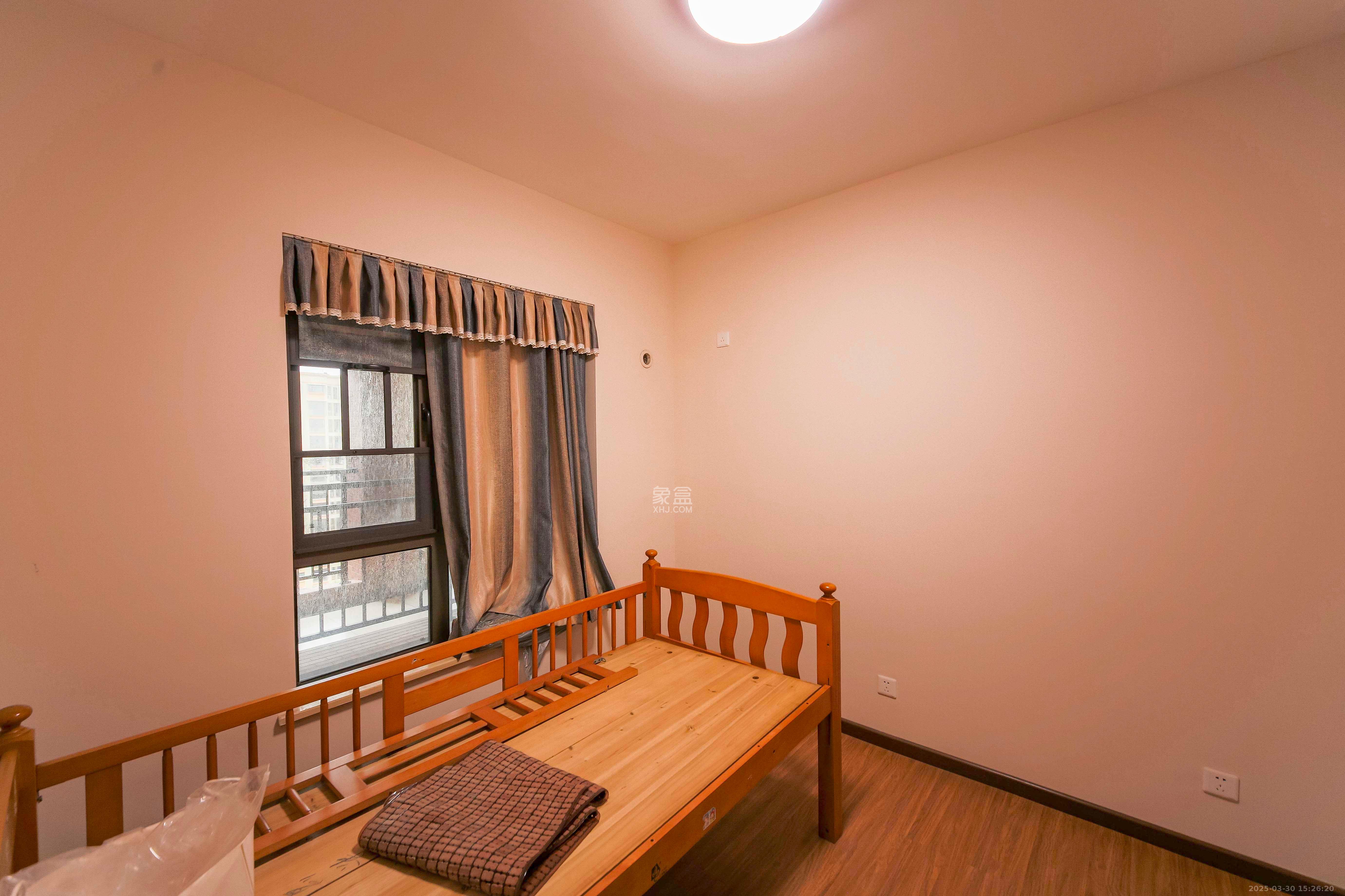 润屋美院  3室2厅1卫   2800.00元/月室内图