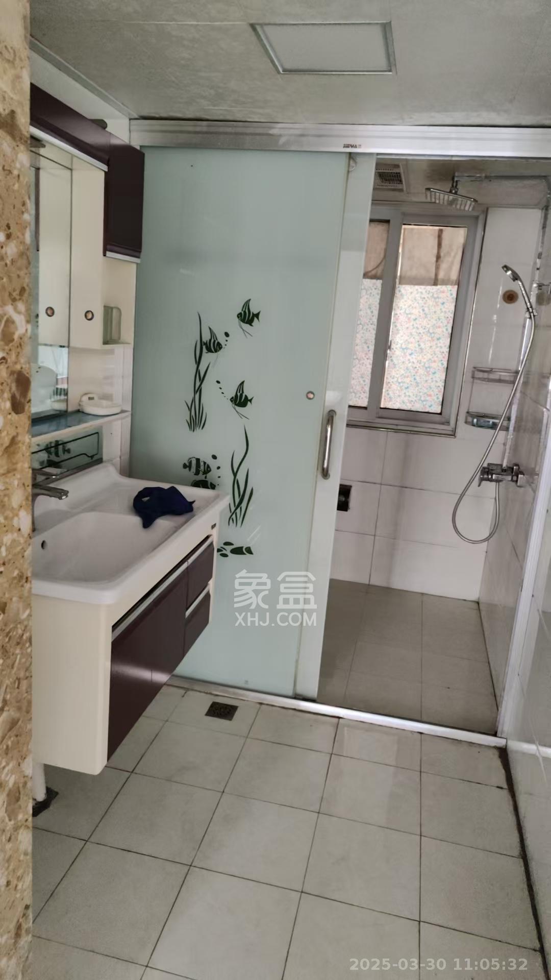 和沁园 3室2厅1卫 2400.0元/月 和沁园 3室2厅1卫 2400.0元/月室内图