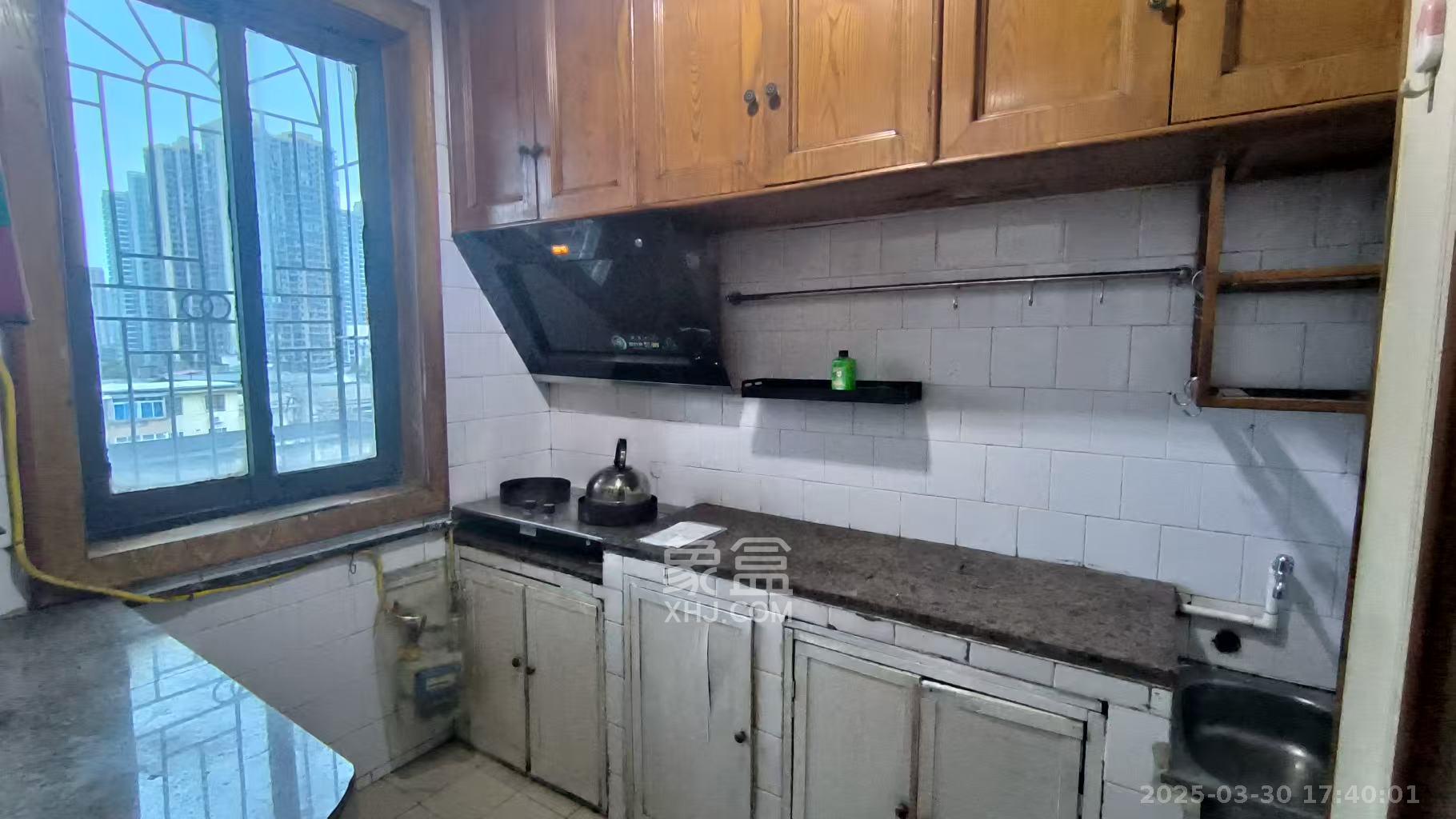 望江公寓 3室2厅2卫 1600.0元/月 望江公寓 3室2厅2卫 1600.0元/月室内图