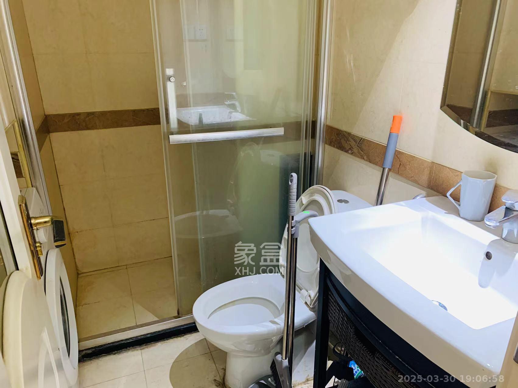 壹号公馆 1室1厅1卫 2800.0元/月 壹号公馆 1室1厅1卫 2800.0元/月室内图