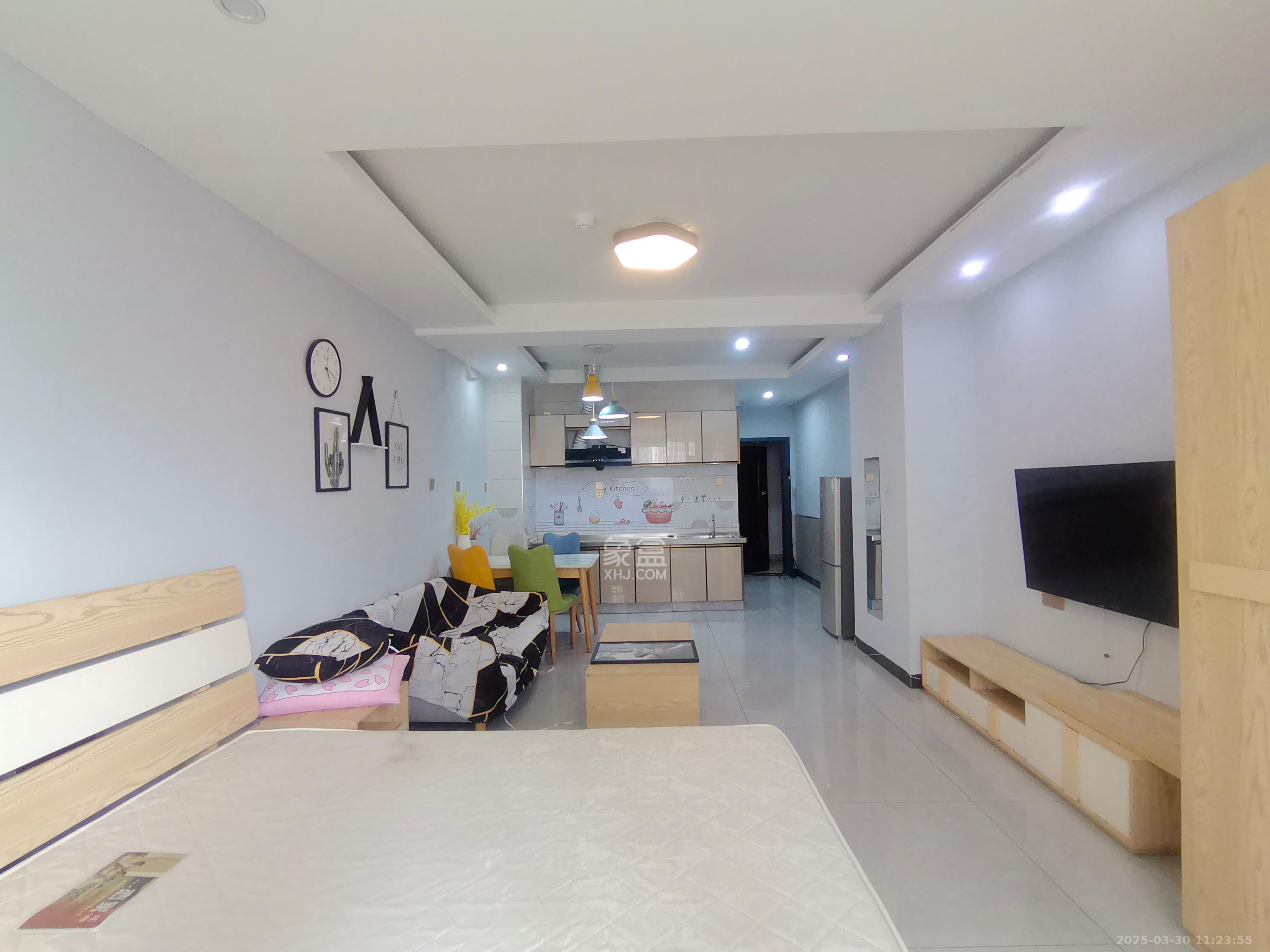 昊天大厦  1室0厅1卫   2300.00元/月室内图