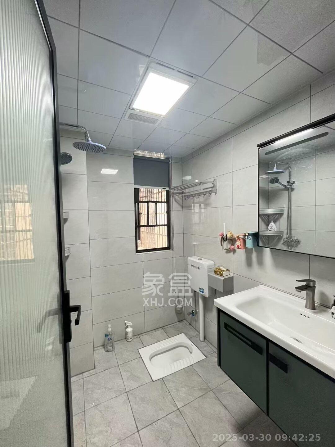 嘉雨东苑  2室1厅1卫   2600.00元/月室内图