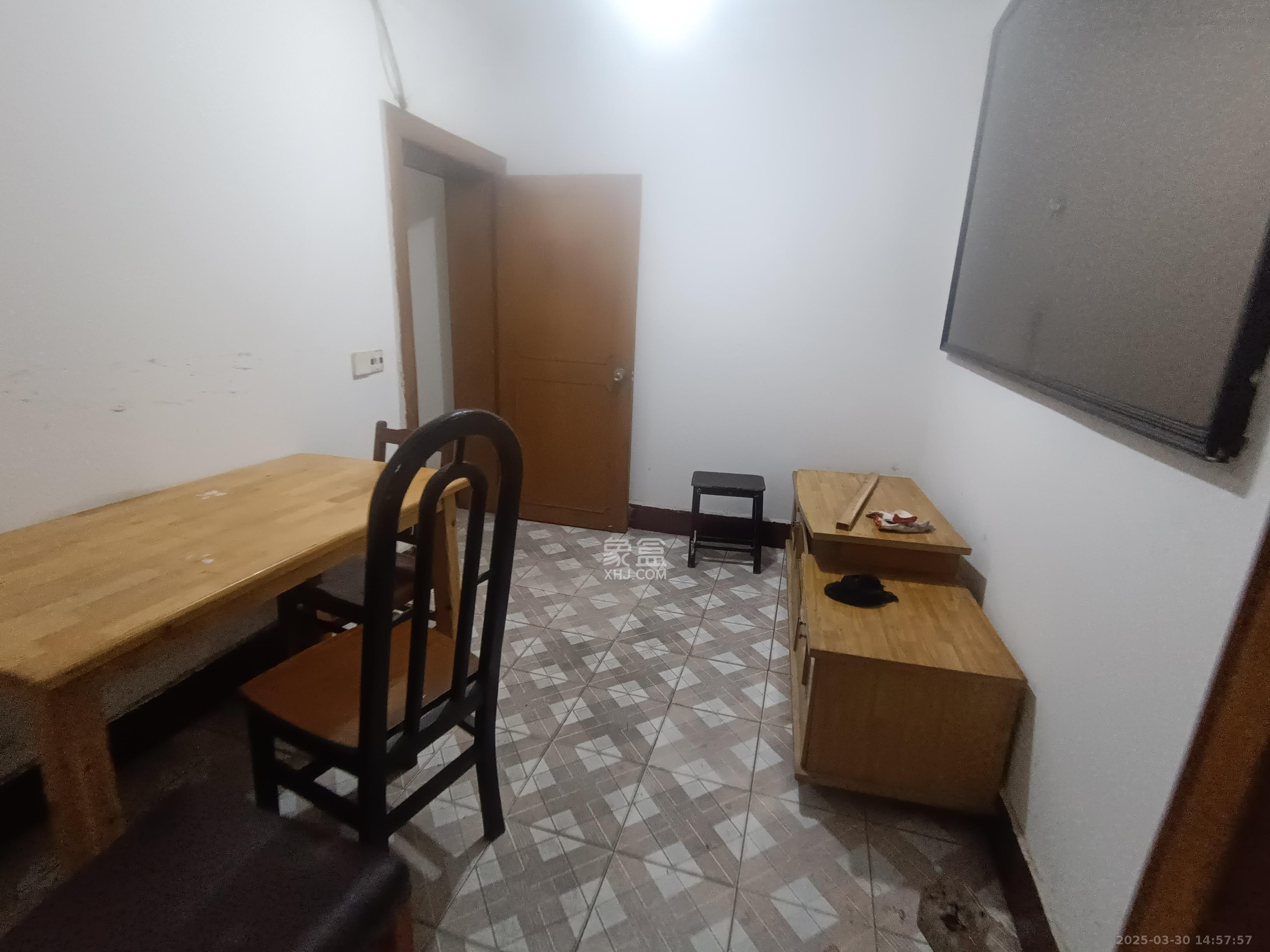 桂花二村 2室1厅1卫 1200.0元/月 桂花二村 2室1厅1卫 1200.0元/月室内图