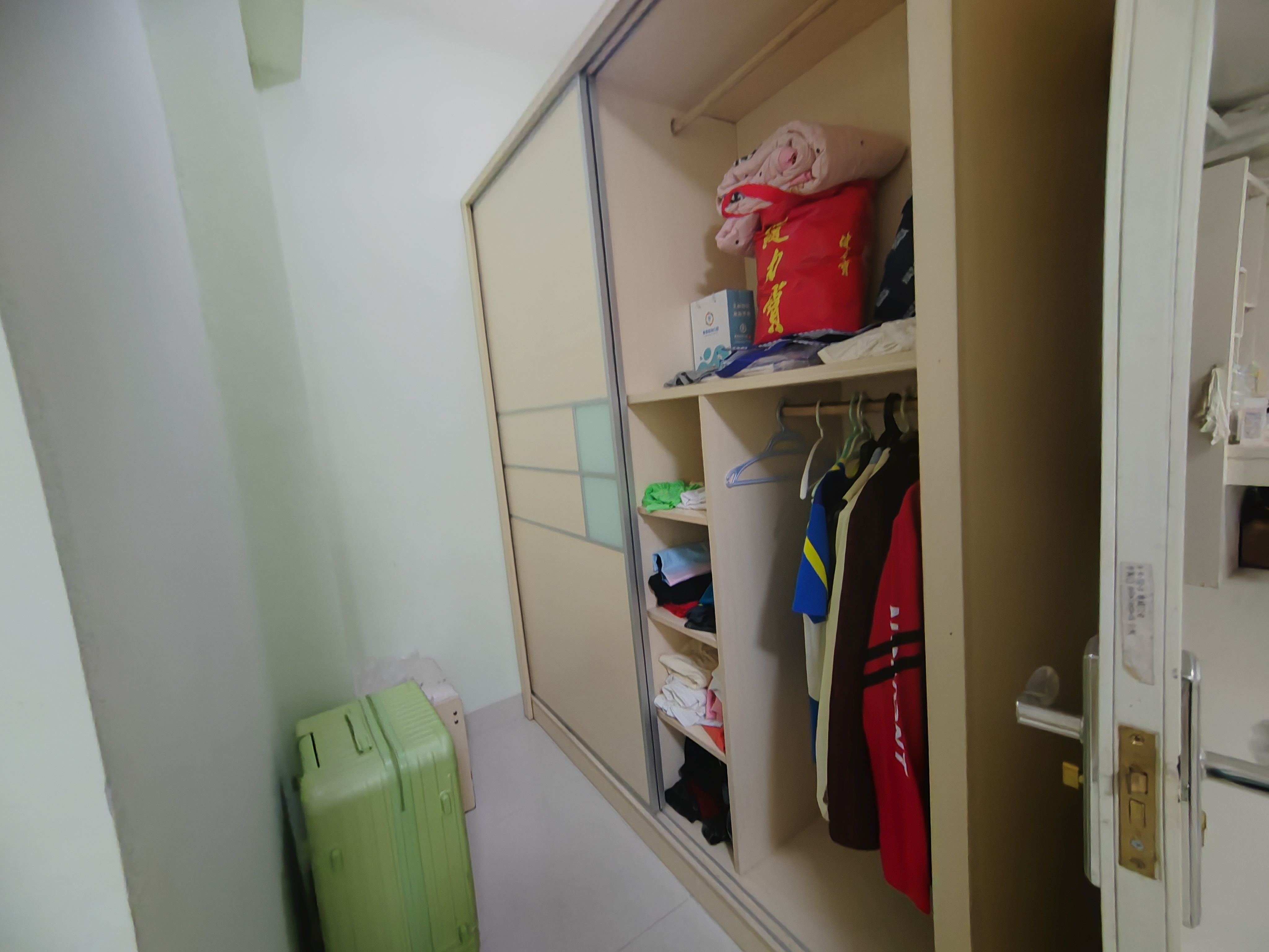 海岛阳光一期  3室2厅2卫    2300.0元/月 海岛阳光一期  3室2厅2卫    2300.0元/月室内图