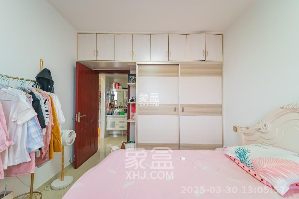 华润置地广场一期  2室2厅1卫   2150.00元/月室内图
