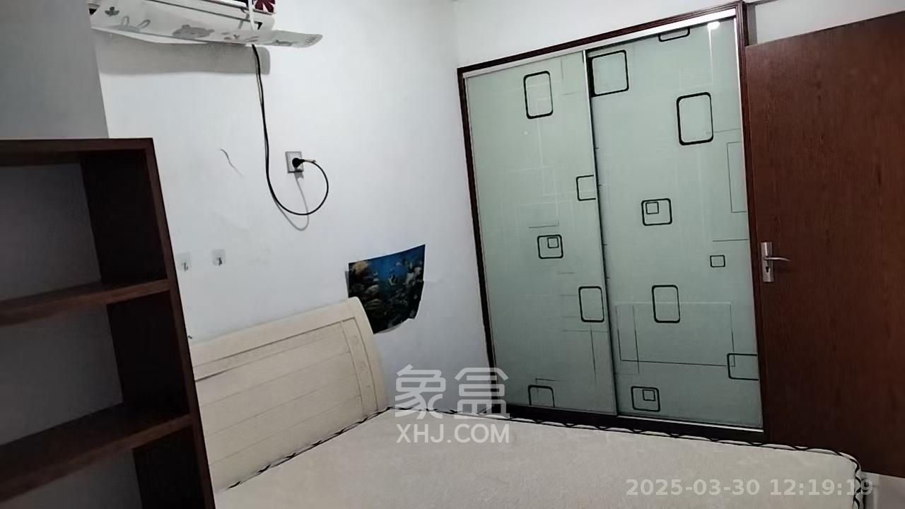 蝴蝶谷  1室2厅1卫   1500.00元/月室内图