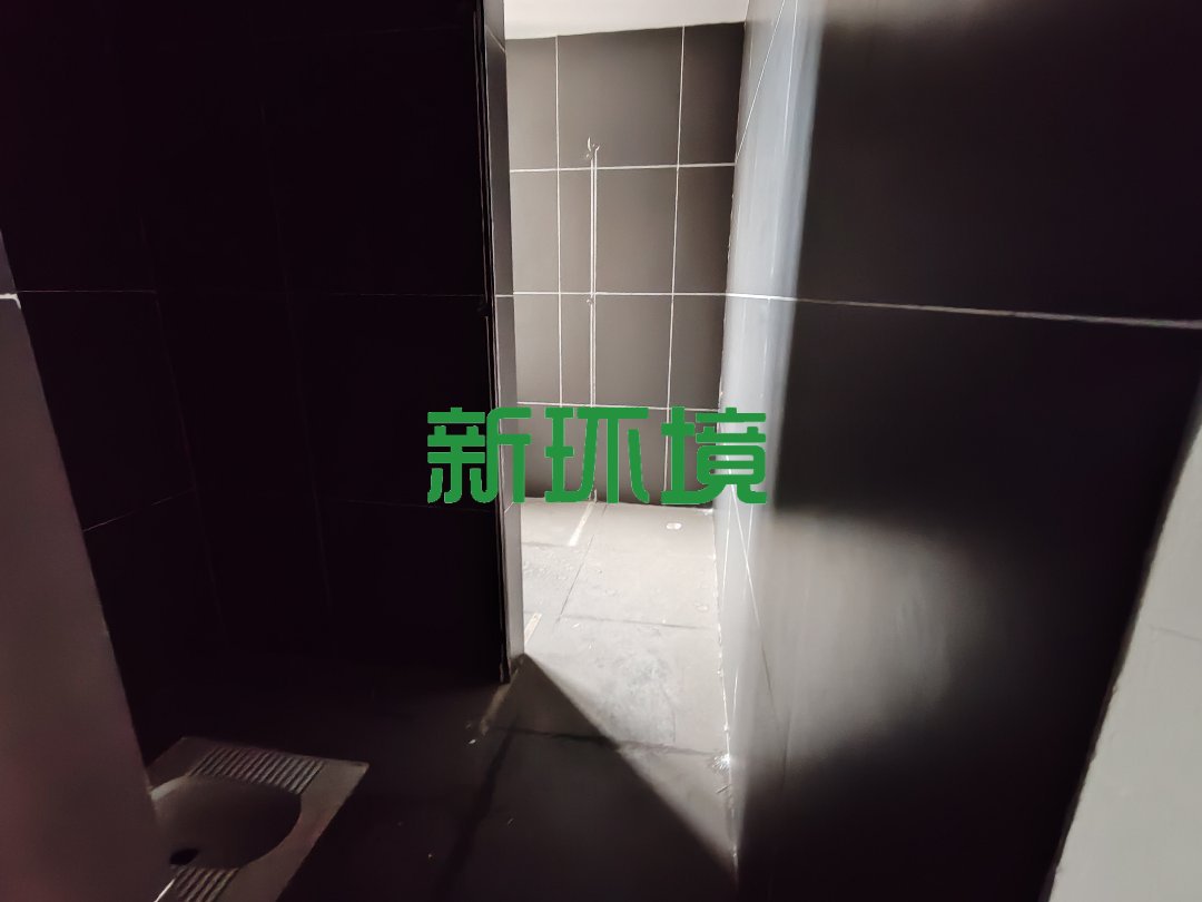 维港十字街  4室2厅2卫   90.00万客厅