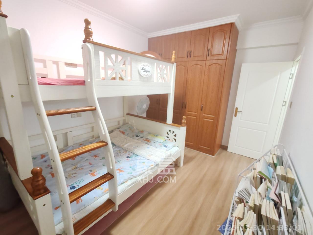 中建悦和城  3室2厅2卫   3300.00元/月室内图