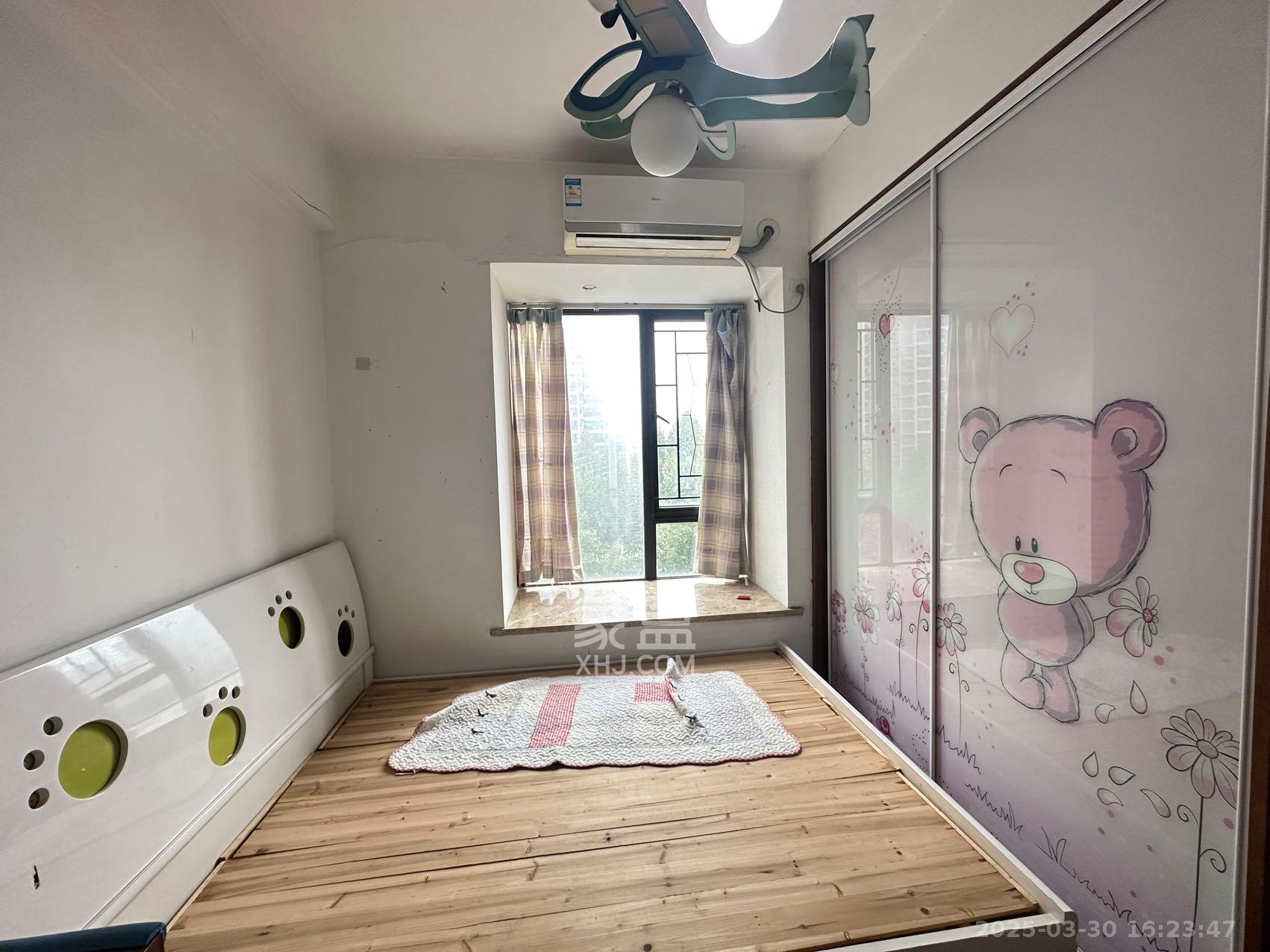 华润凤凰城二期 3室2厅1卫 1800.0元/月 华润凤凰城二期 3室2厅1卫 1800.0元/月室内图