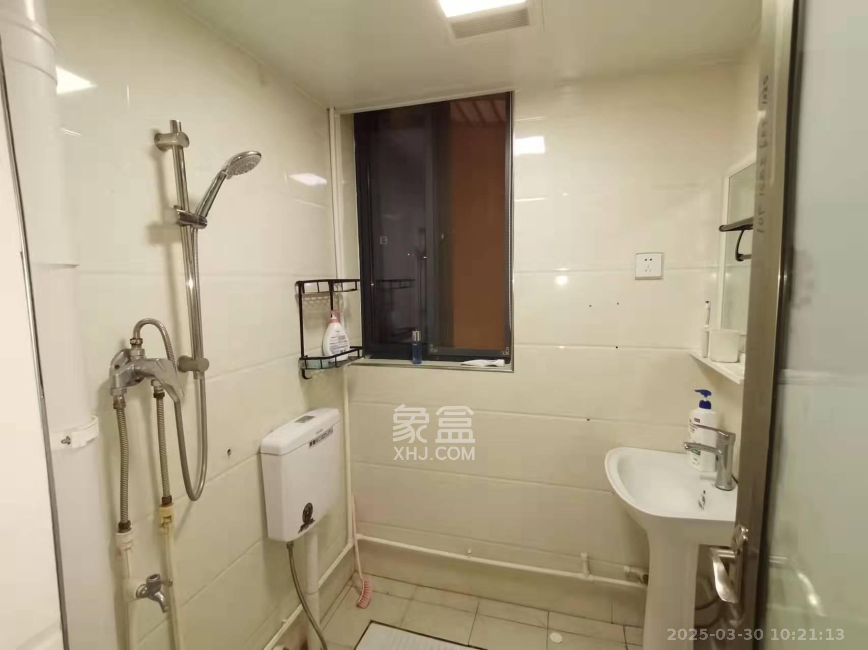圭塘三小区  2室2厅1卫   2400.00元/月室内图