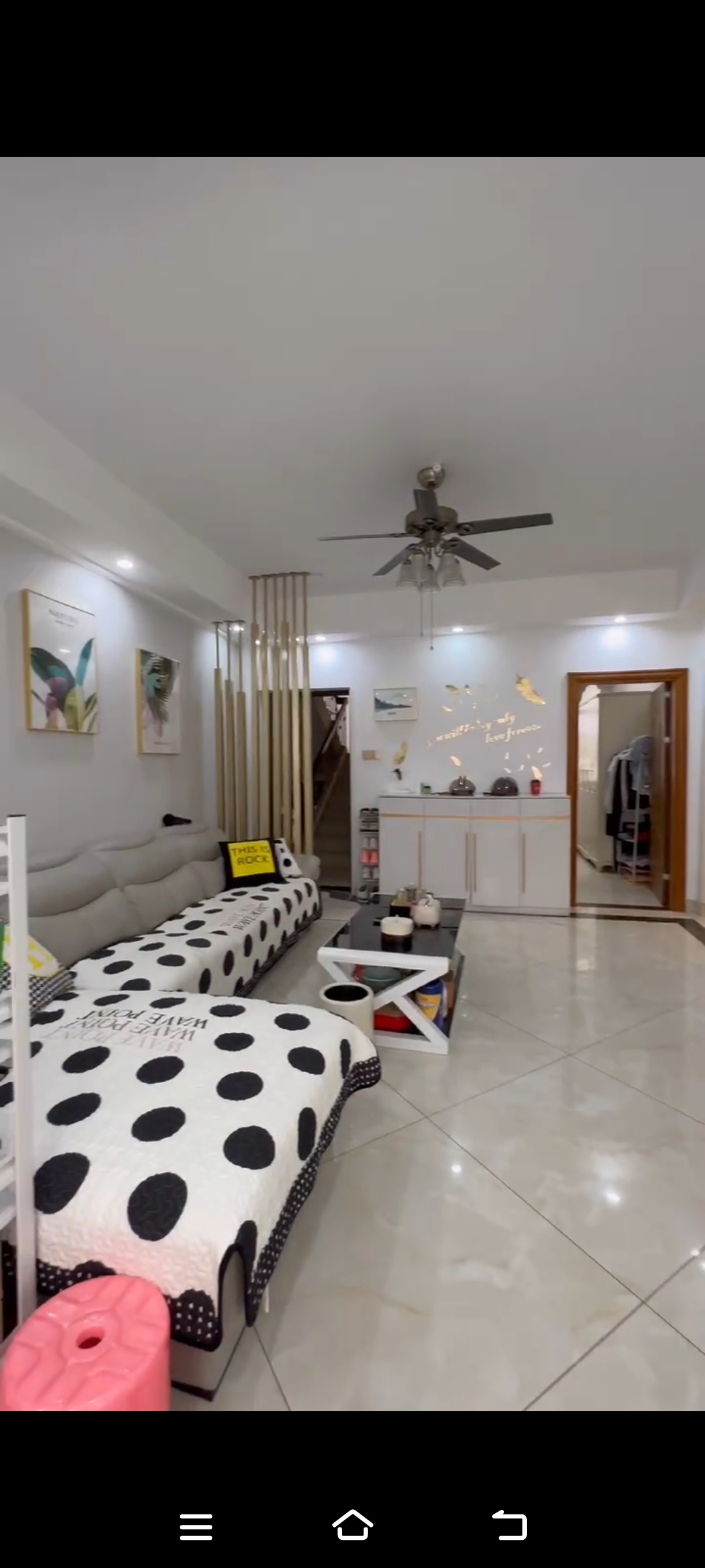 凤翔新村 3室2厅1卫 98.0万 凤翔新村 3室2厅1卫 98.0万客厅