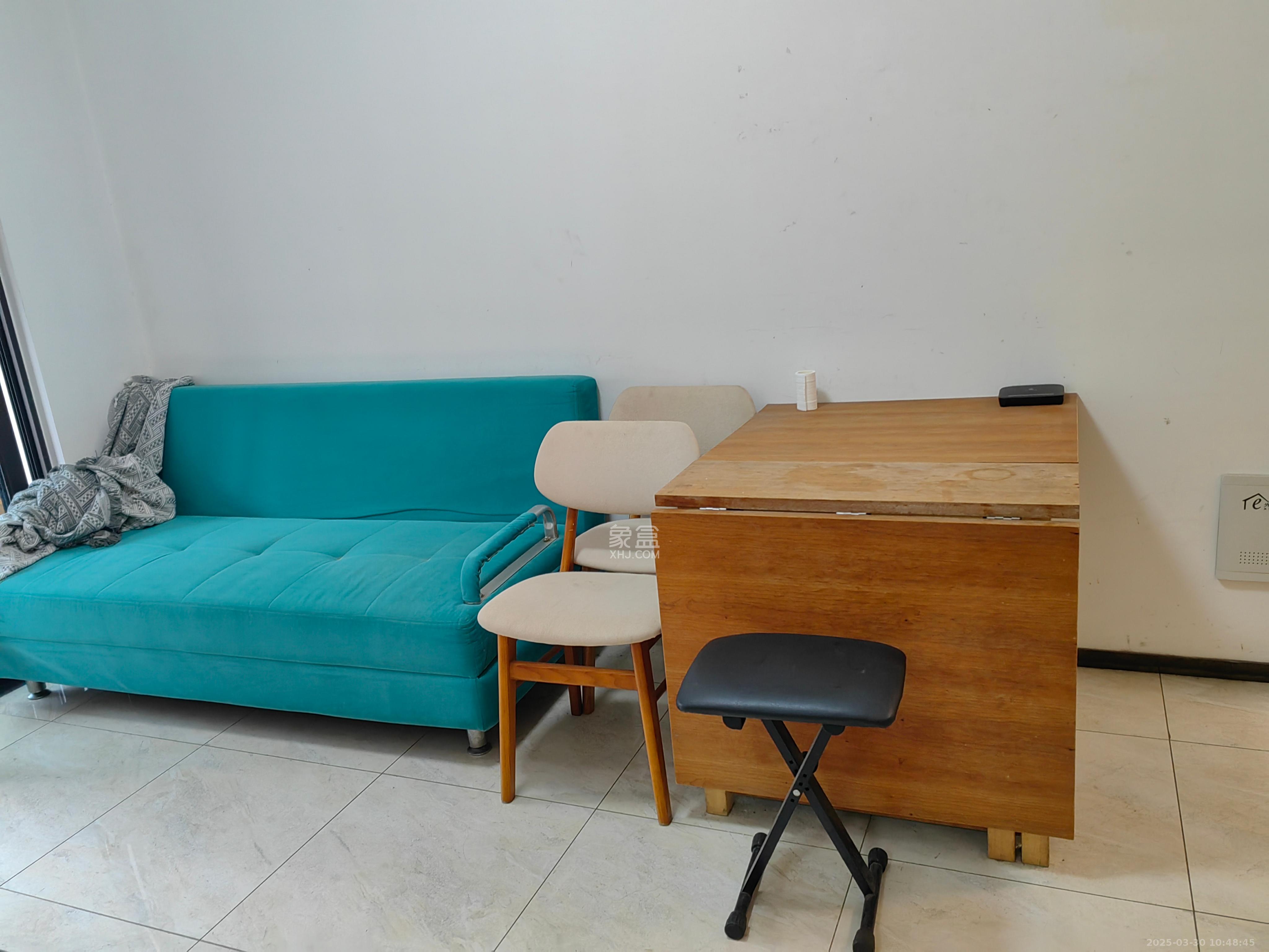 中海新城熙岸(中信新城五期)  1室1厅1卫    1500.0元/月 中海新城熙岸(中信新城五期)  1室1厅1卫    1500.0元/月