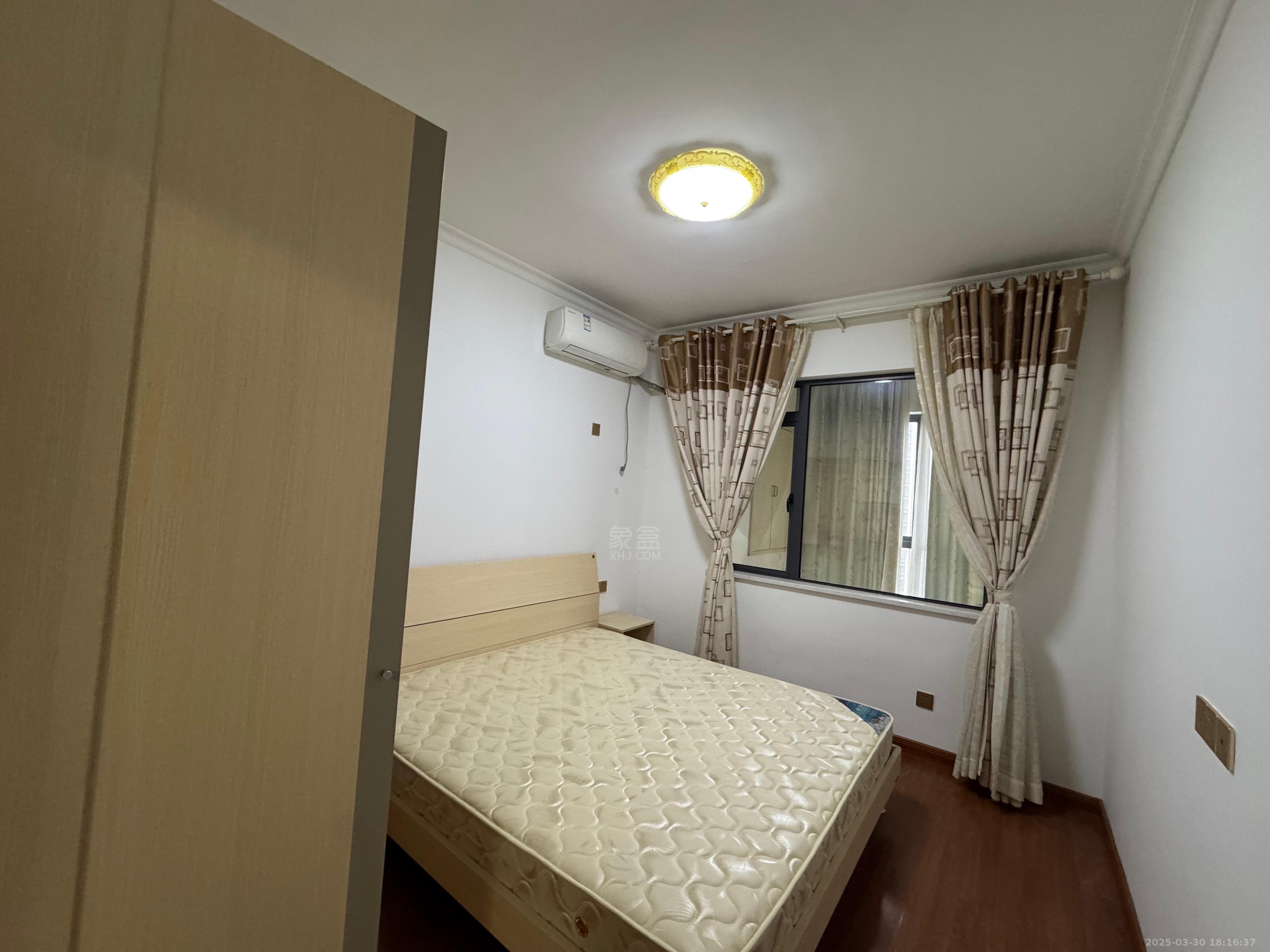 山水洲城华晨第一城 2室2厅1卫 1700.0元/月 山水洲城华晨第一城 2室2厅1卫 1700.0元/月室内图