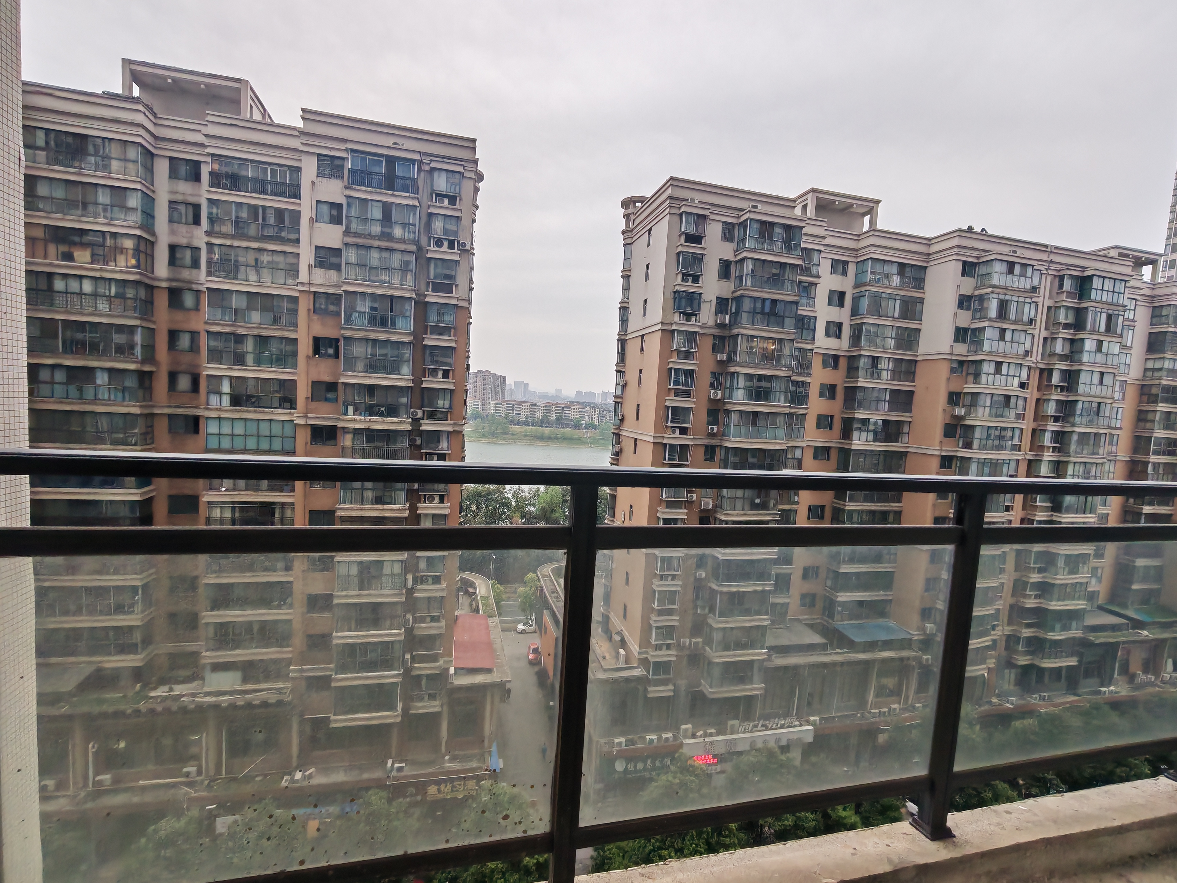 领秀资江 3室2厅1卫 62.0万 领秀资江 3室2厅1卫 62.0万小区图