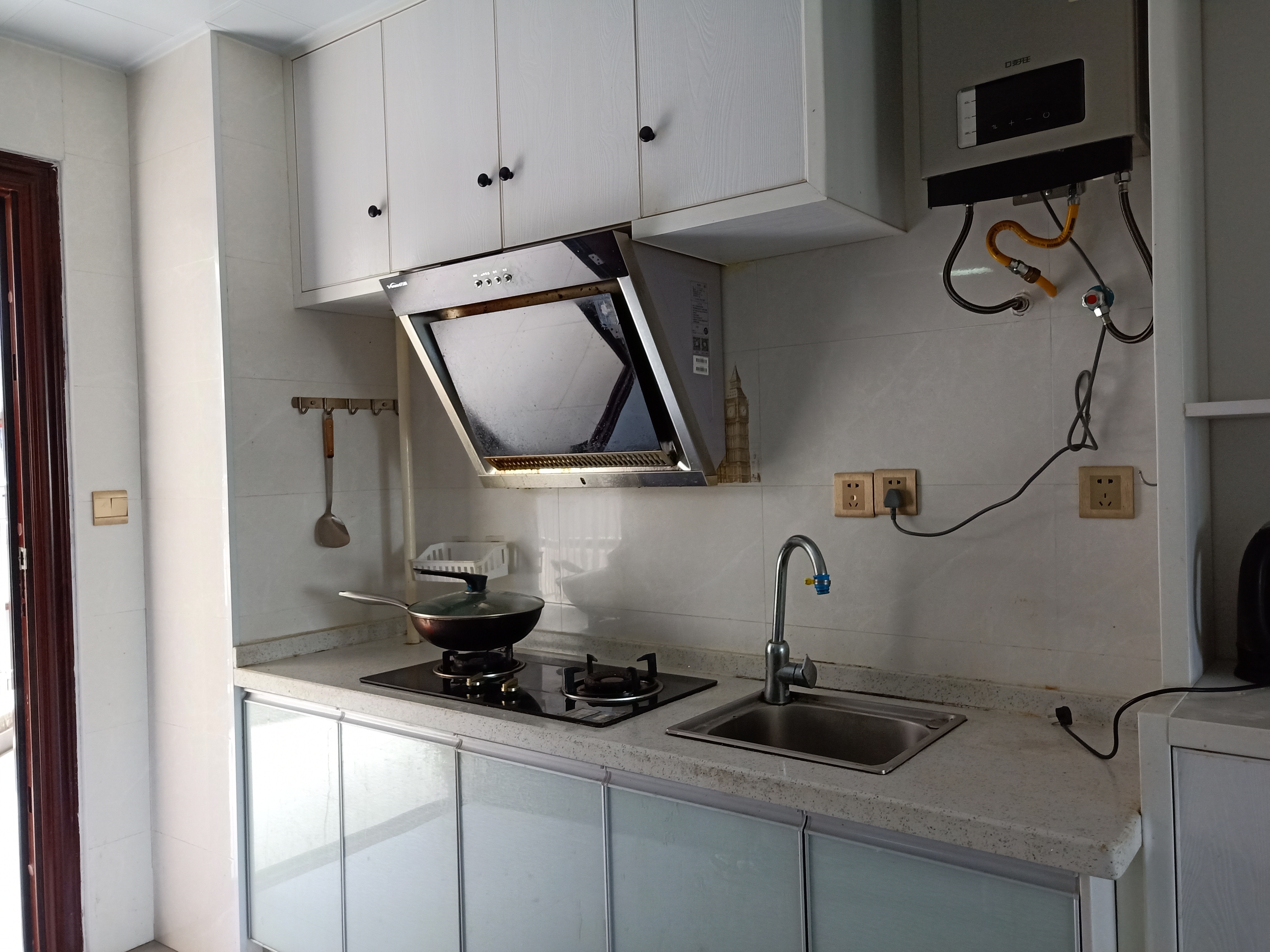 康城上品  1室1厅1卫    1100.0元/月 康城上品  1室1厅1卫    1100.0元/月室内图